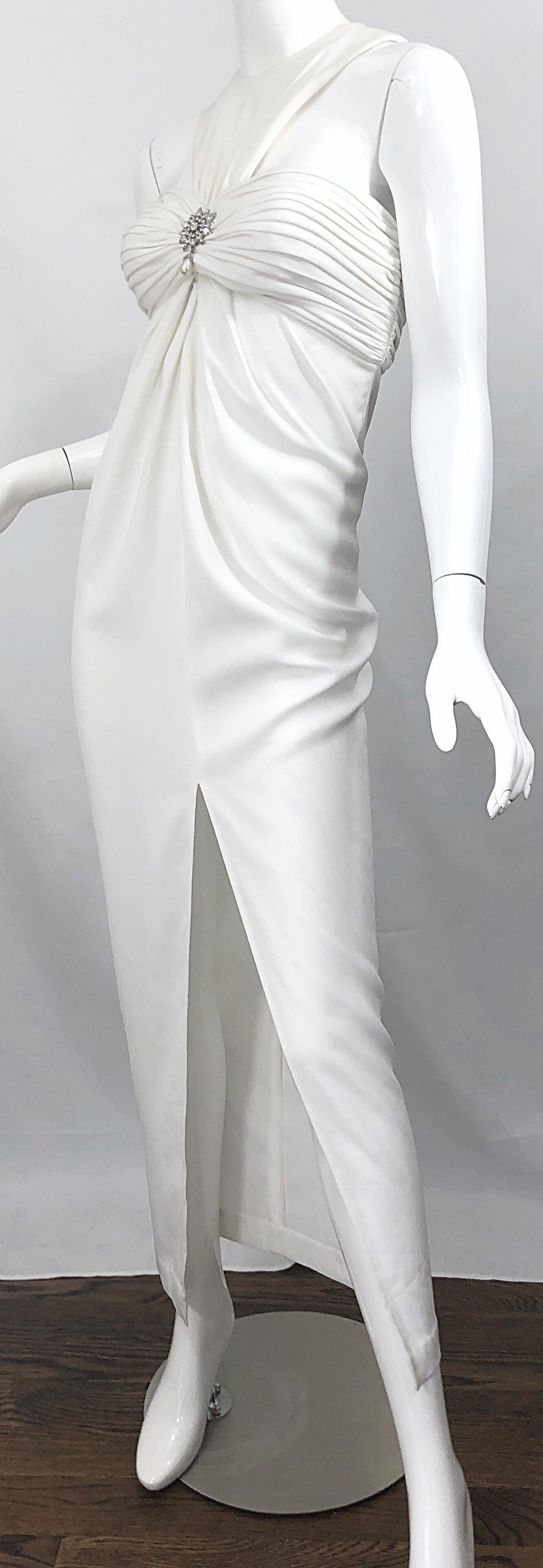 1980s Tadashi Shoji Size 4 White Avant Garde Rhinestone Pearl Vintage 80s Gown For Sale 2