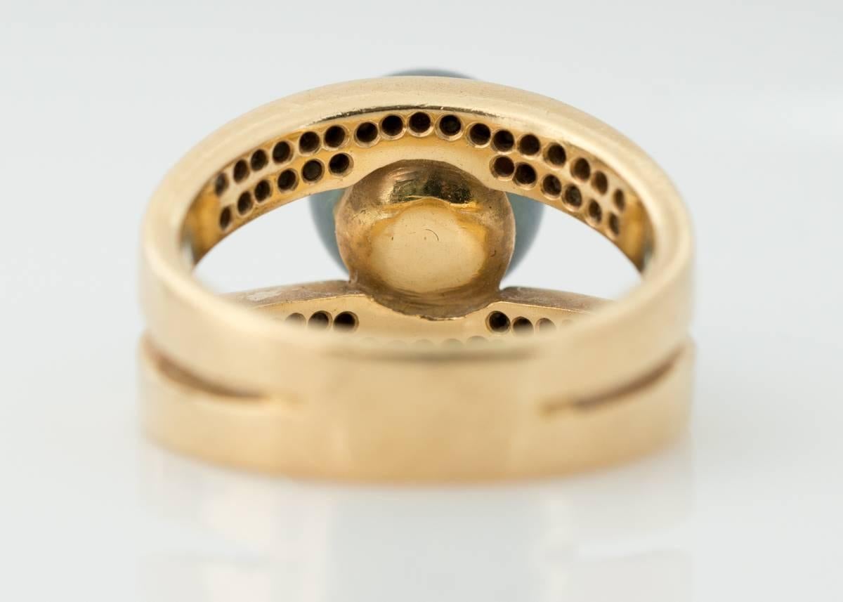 1990s Tahitian Pearl and Diamond Ring, 18 Karat Yellow Gold In Good Condition In Atlanta, GA
