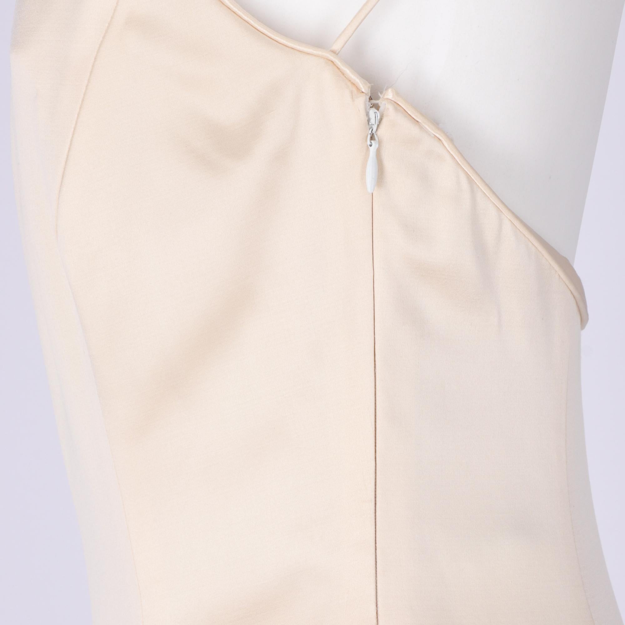 1990er Tailored One-Shoulder Brautkleid Damen im Angebot