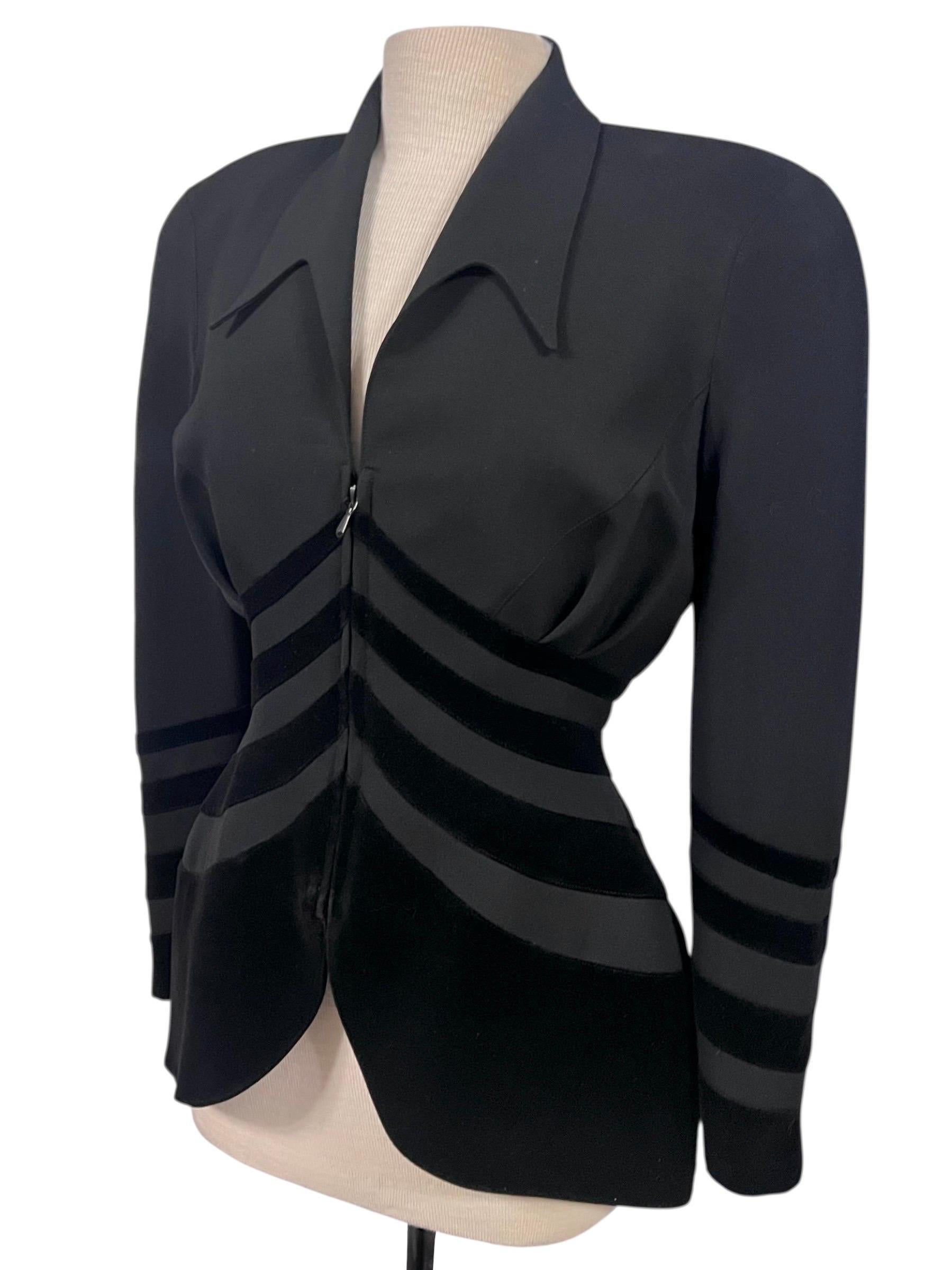 1990's Thierry Mugler Schwarz Samt Trim Geformte Jacke Damen im Angebot