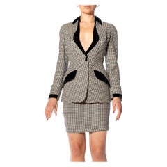 1990S THIERRY MUGLER Traje de falda a cuadros blancos y negros con ribete de terciopelo