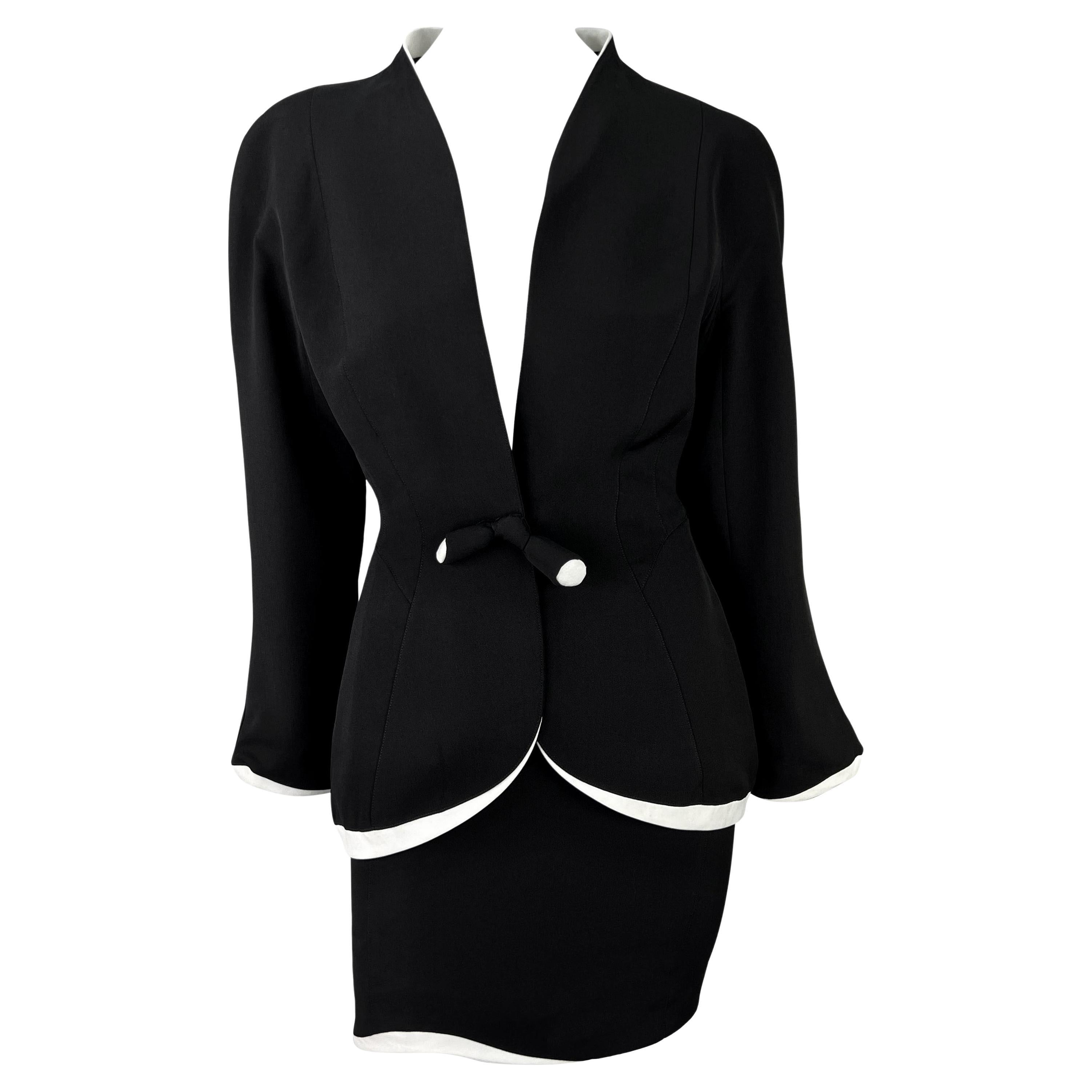 Thierry Mugler Suit White - 14 For Sale on 1stDibs Thierry Mugler Suit White - 14 For Sale on 1stDibs
