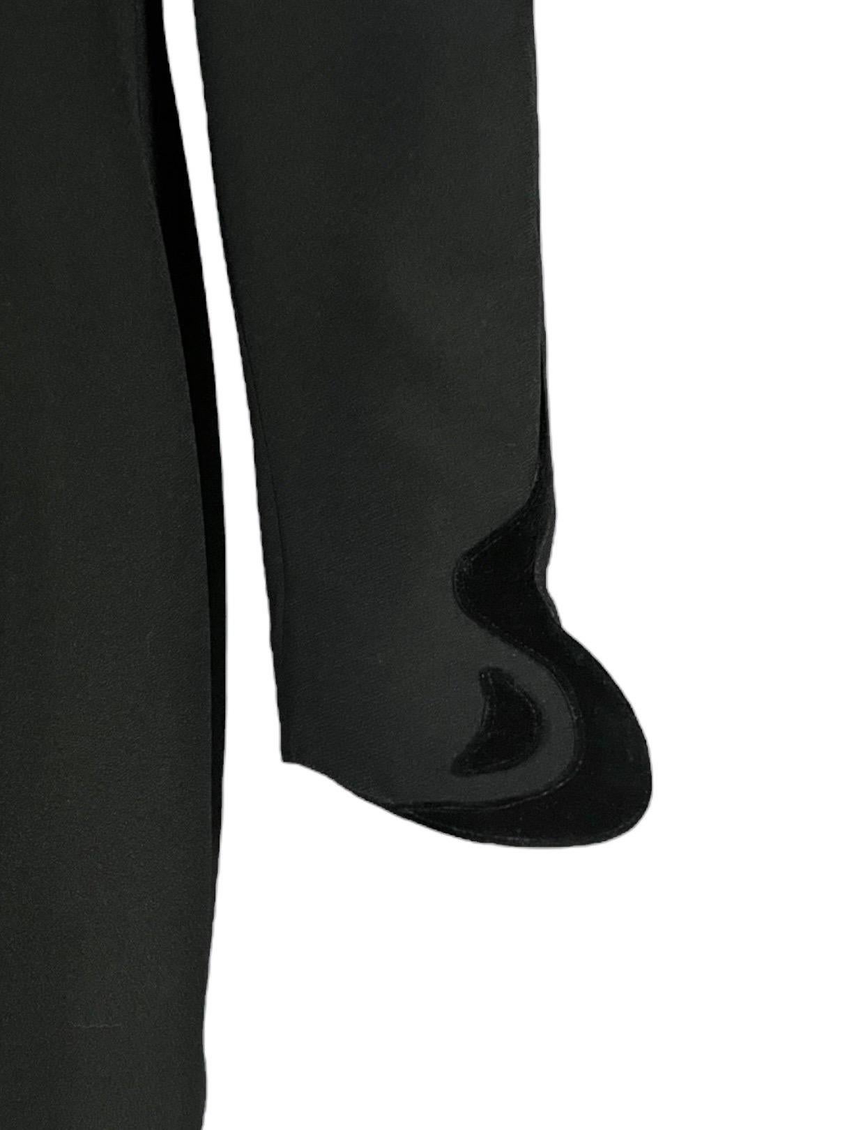 Abito anni '90 di Thierry Mugler con bordi in velluto nero in vendita 1