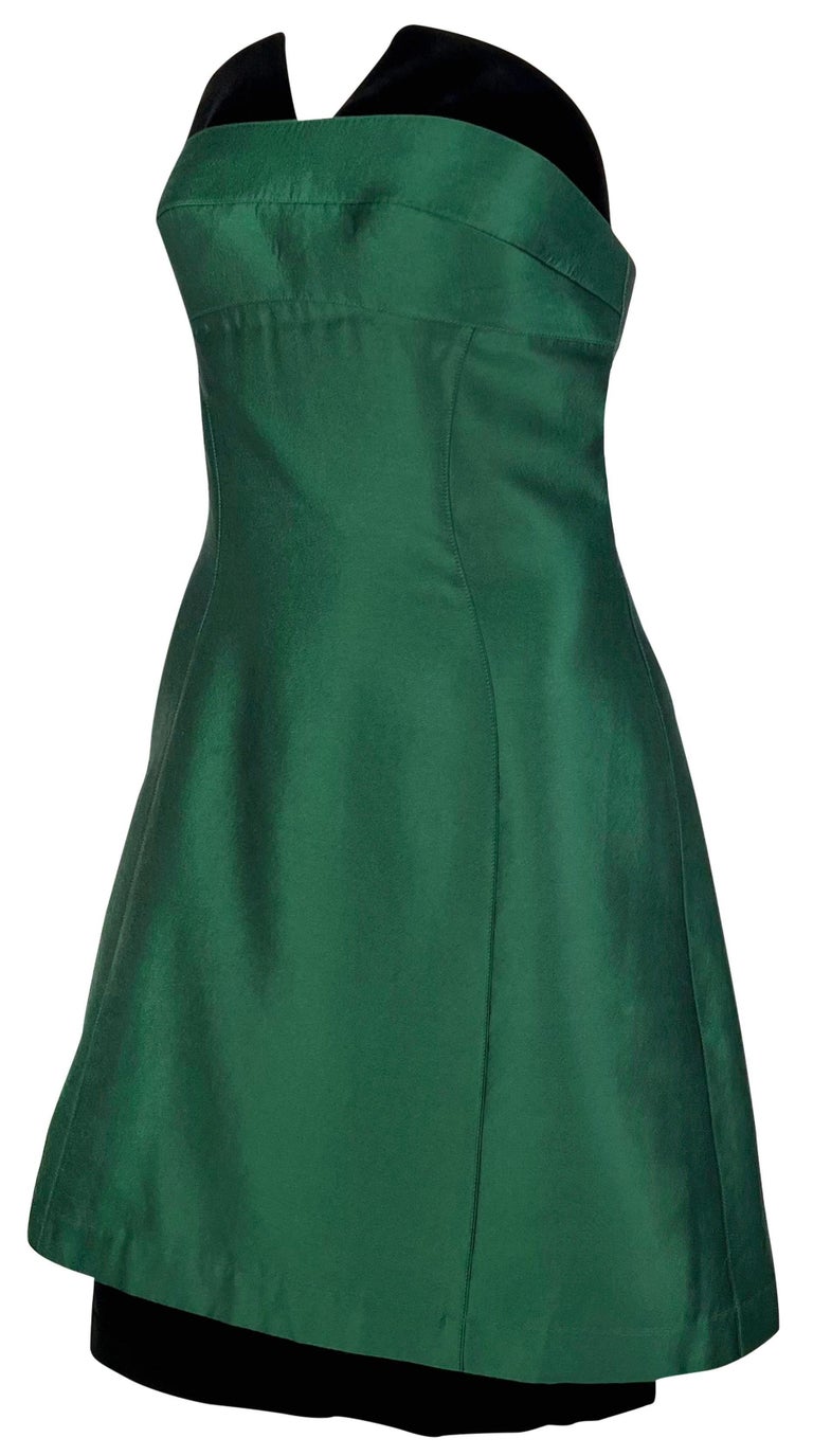 1990s Thierry Mugler Emerald Green Hourglass Velvet Strapless Mini Dress  For Sale at 1stDibs