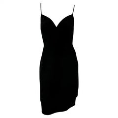 1990er Thierry Mugler Kleines schwarzes gestuftes Mini-Slipkleid