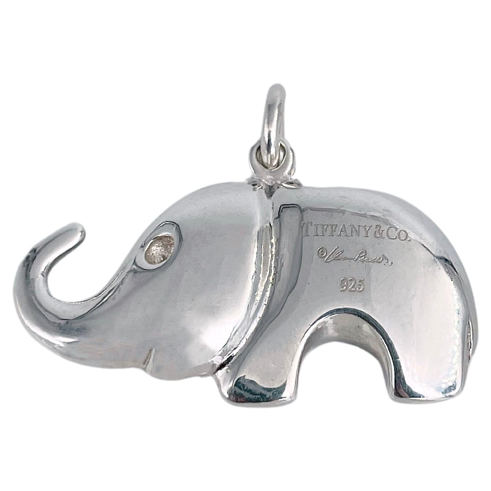 Tiffany & Co. Pendentif breloque figurant un éléphant en argent 925, années 1990 