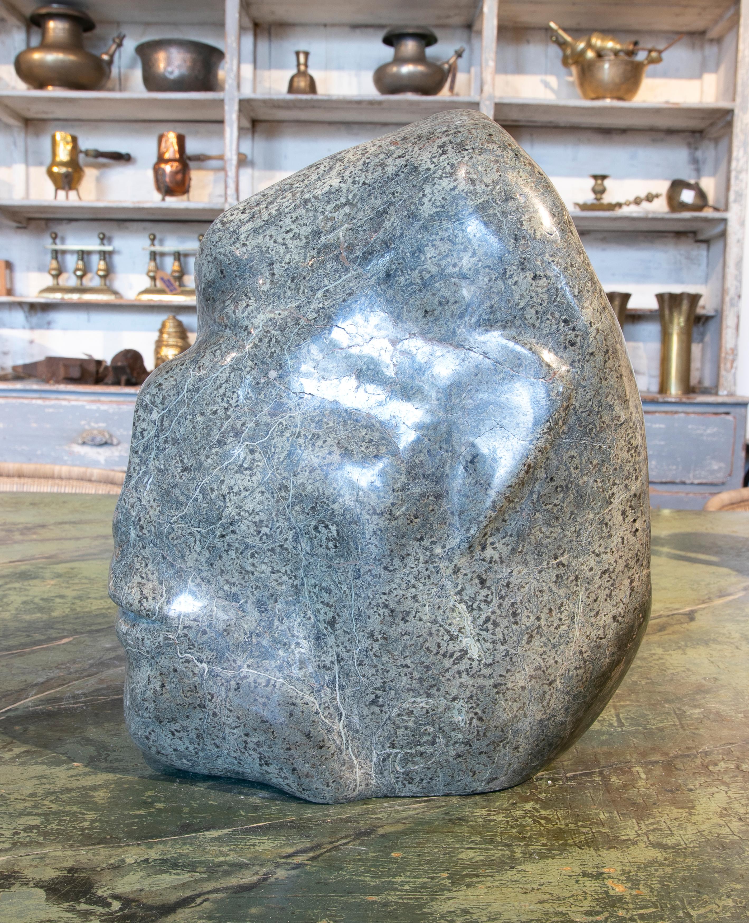 1990s Toby Govan Serpentine Marble Gorilla Sculpture In Good Condition For Sale In Marbella, ES