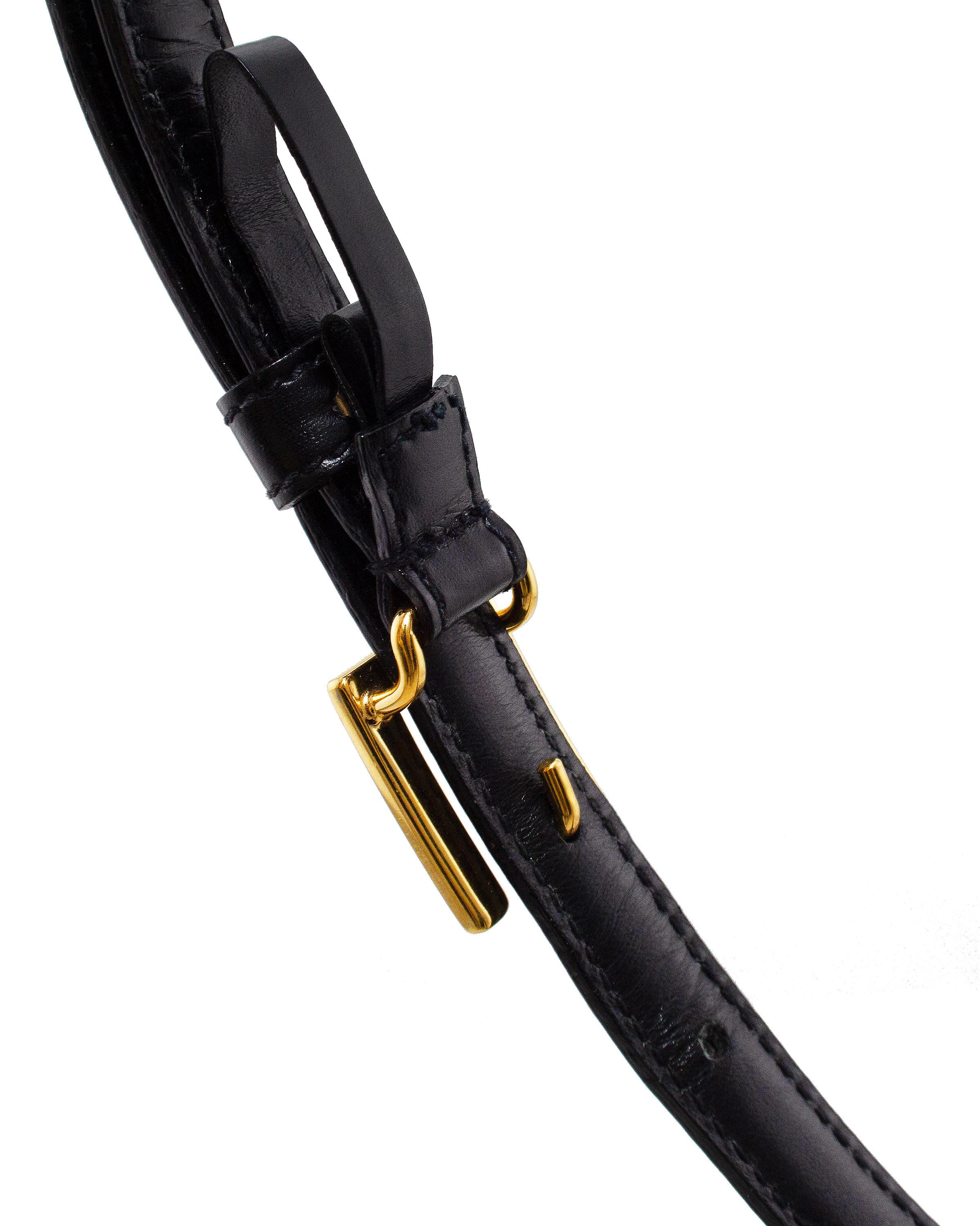 1990's Tom Ford for Gucci Thin Black Belt with Gold G Buckle In Good Condition For Sale In Toronto, Ontario