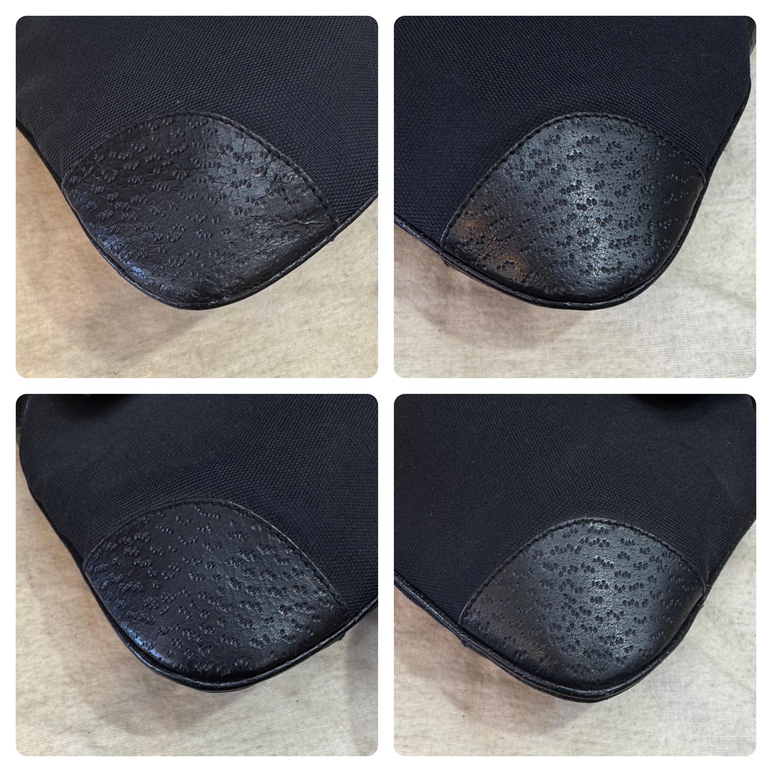 1990s Tom Ford GUCCI Jackie Bamboo Hobo Shoulder Bag Black Canvas Small For Sale 2