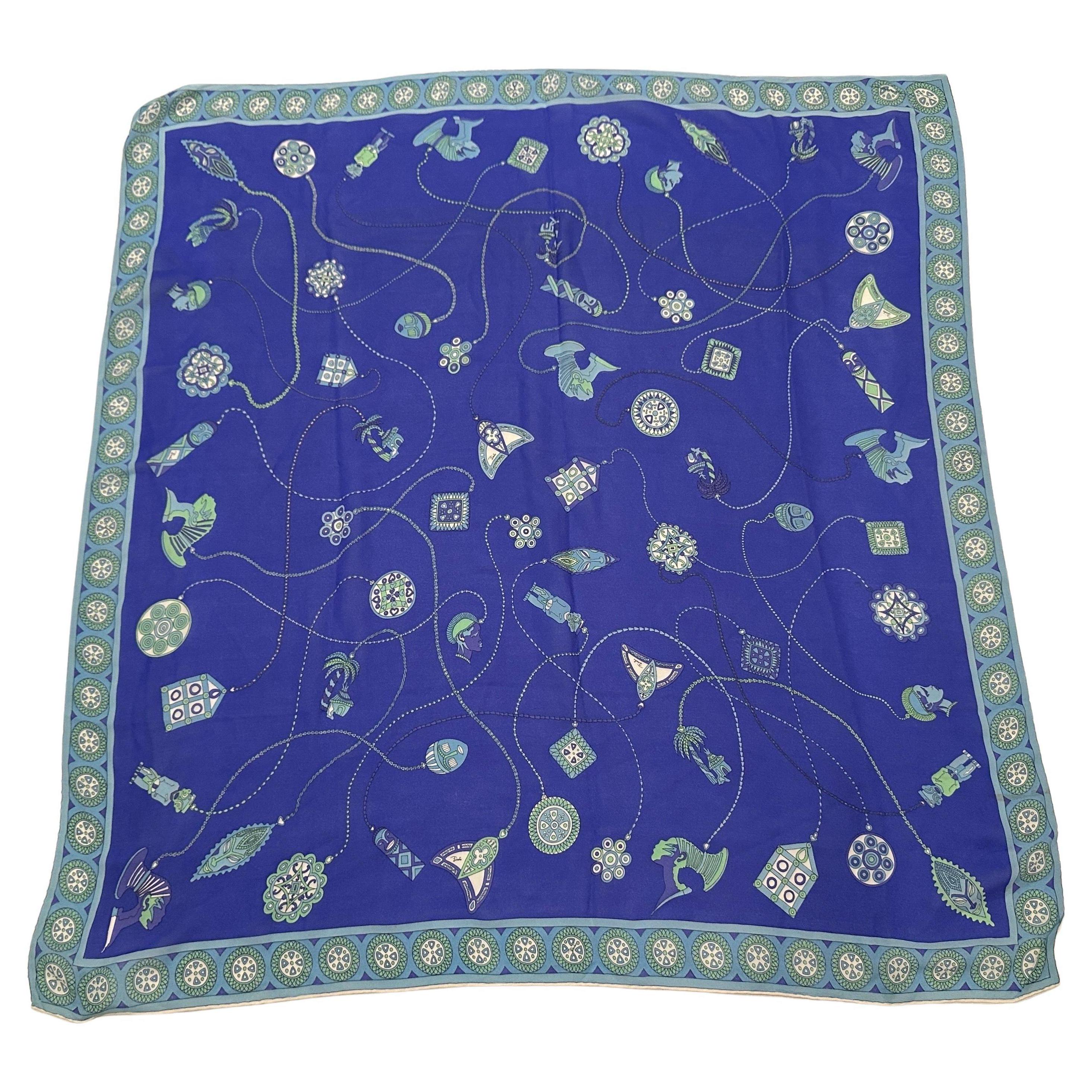 Sciarpa in seta blu di Emilio Pucci ispirata al Tribal Art degli anni '90