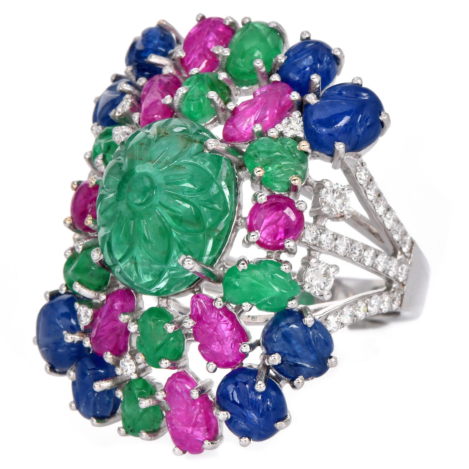 1990s Tutti Frutti 18K Gold Carved Floral Cocktail Ring In Excellent Condition In Miami, FL