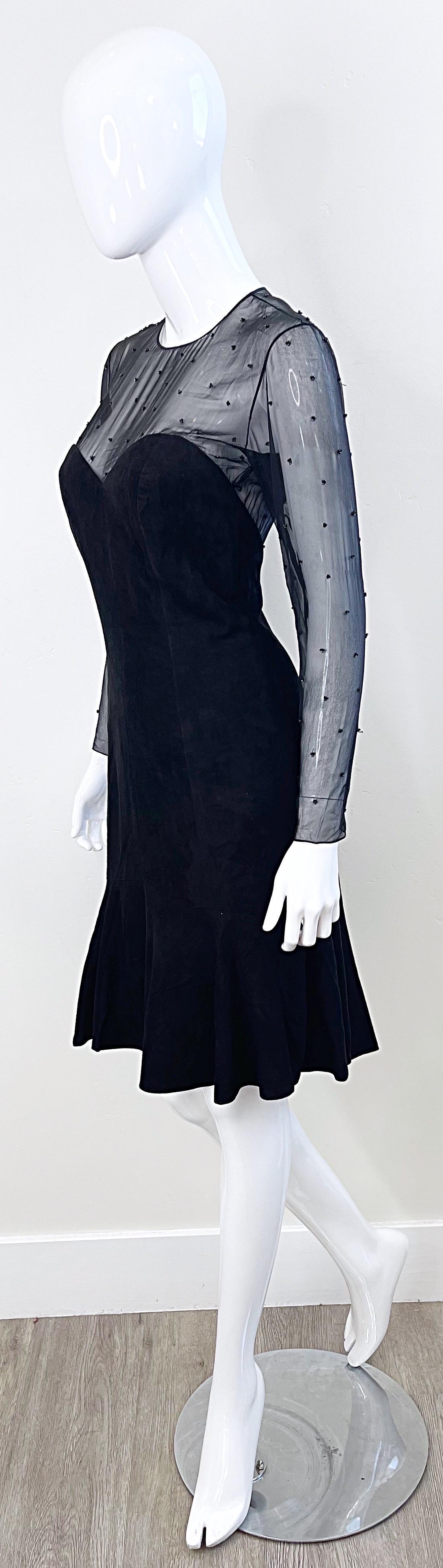 1990 Vakko Size 4 Suede Noir Cuir Chiffon perlé Vintage 90s Bodycon Dress en vente 9