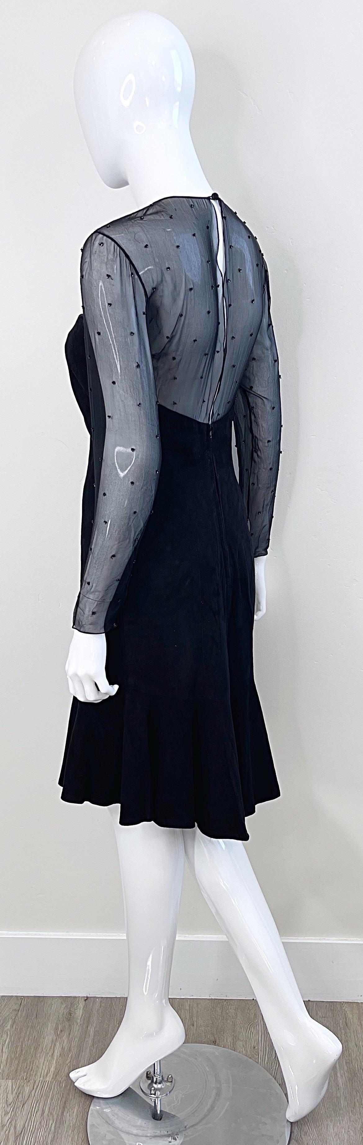 1990 Vakko Size 4 Suede Noir Cuir Chiffon perlé Vintage 90s Bodycon Dress en vente 4