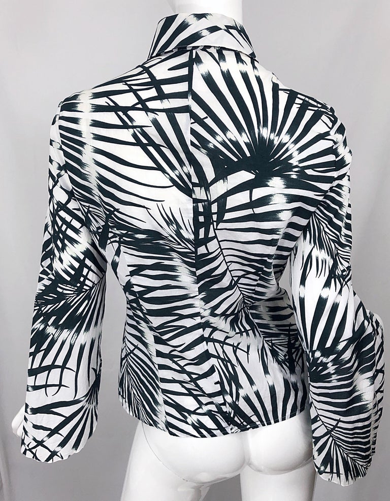 1990s Valentino Black and White Palm Print Cotton Long Bell Sleeve Shirt Blouse For Sale 11
