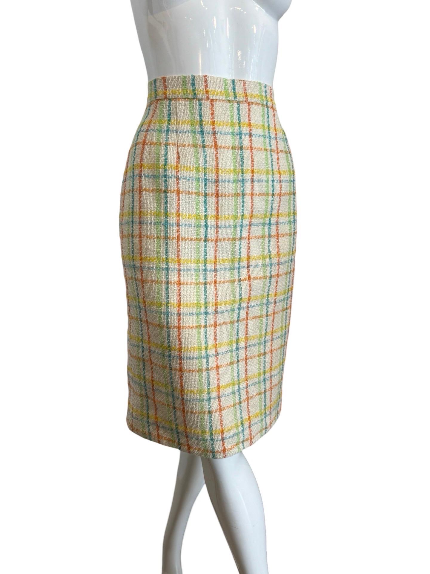 1990s Valentino Candy Color Tweed Skirt Suit In Good Condition For Sale In Miami, FL
