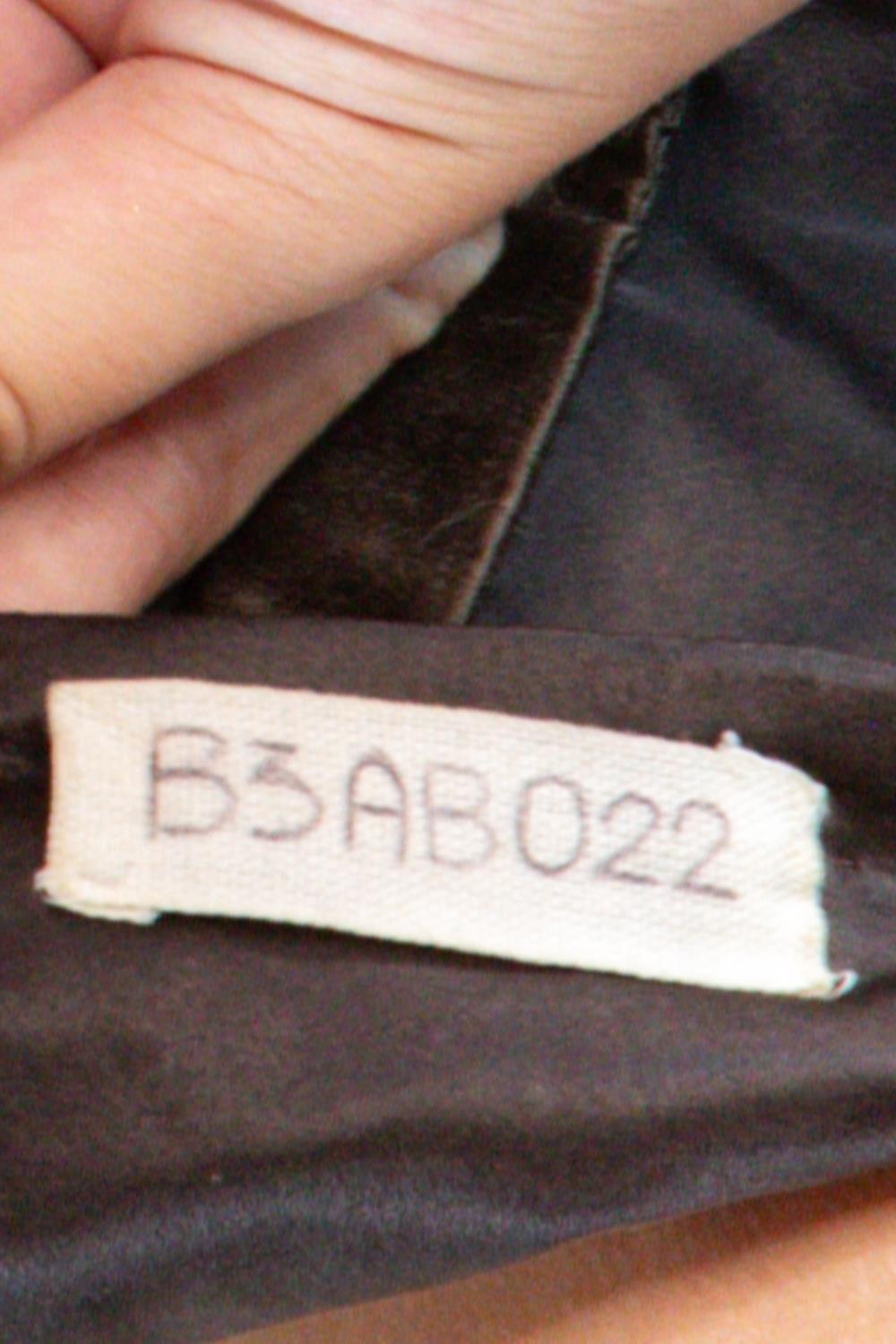 1990S Valentino Vestido sin tirantes de tafetán de seda marrón chocolate oscuro Muestra de pasarela en venta 4