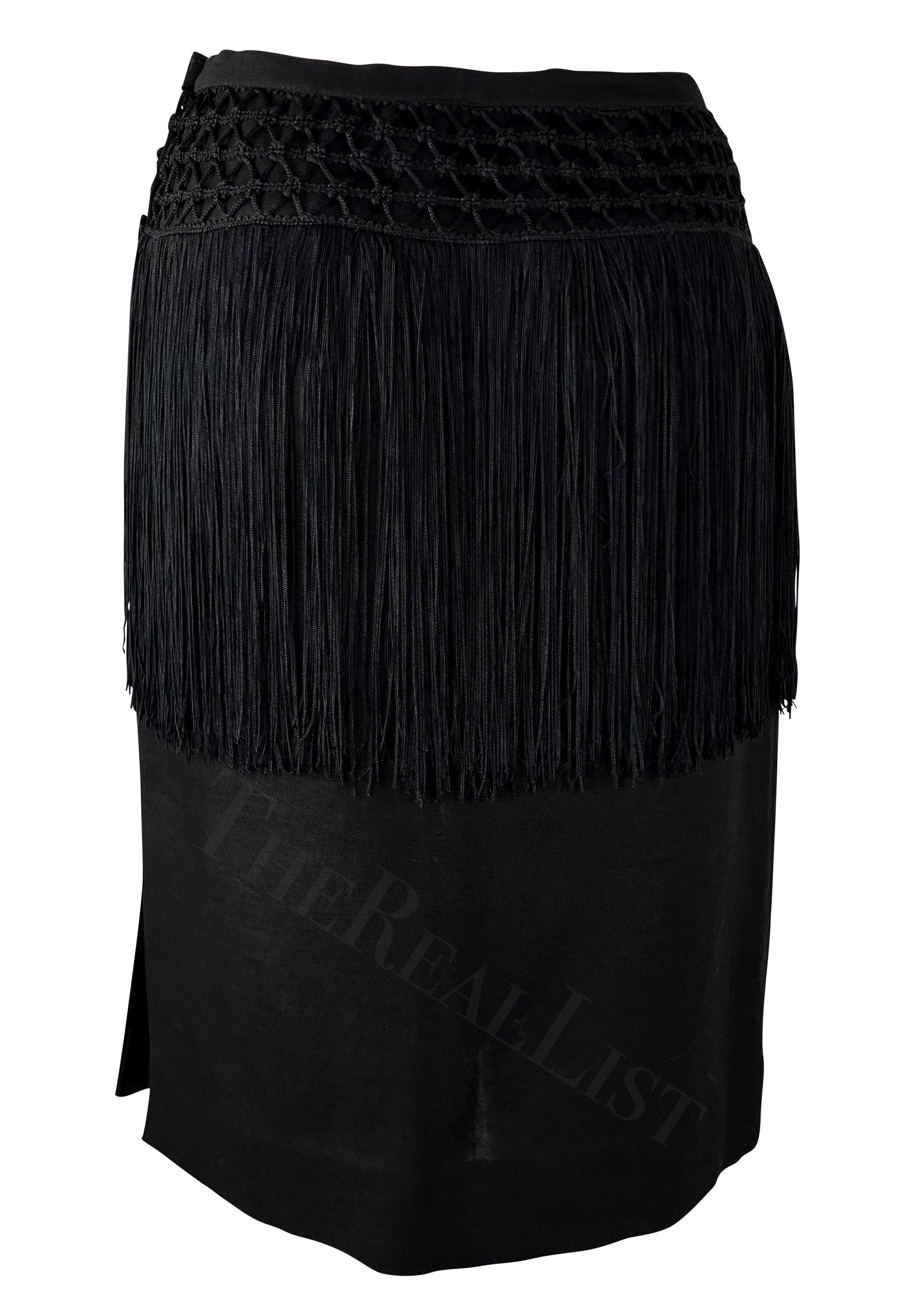 1990s Valentino Garavani Black Crochet Fringe Linen Pencil Skirt For Sale 1