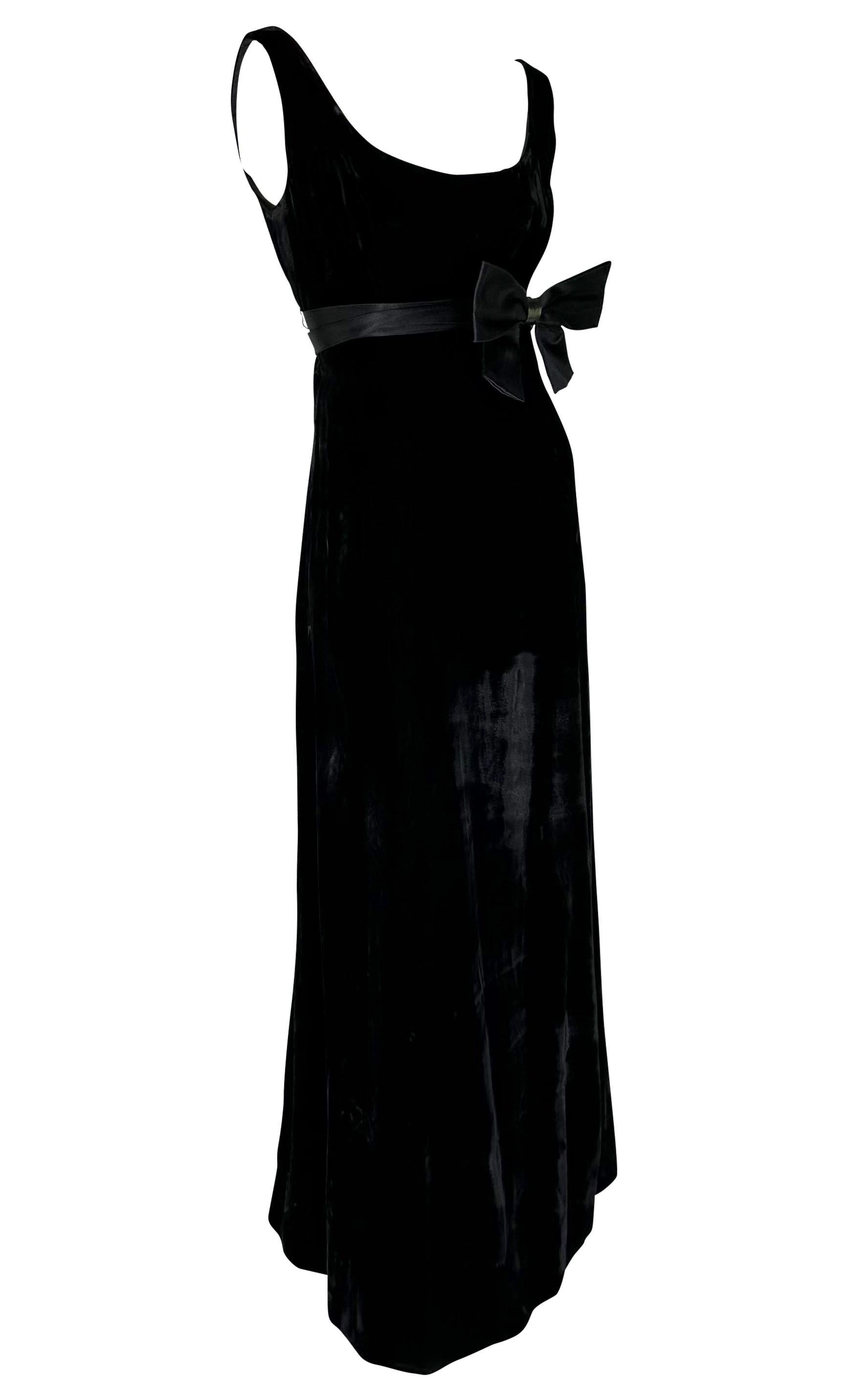 1990s Valentino Garavani Black Velvet Satin Bow Flare Sleeveless Evening Gown For Sale 2