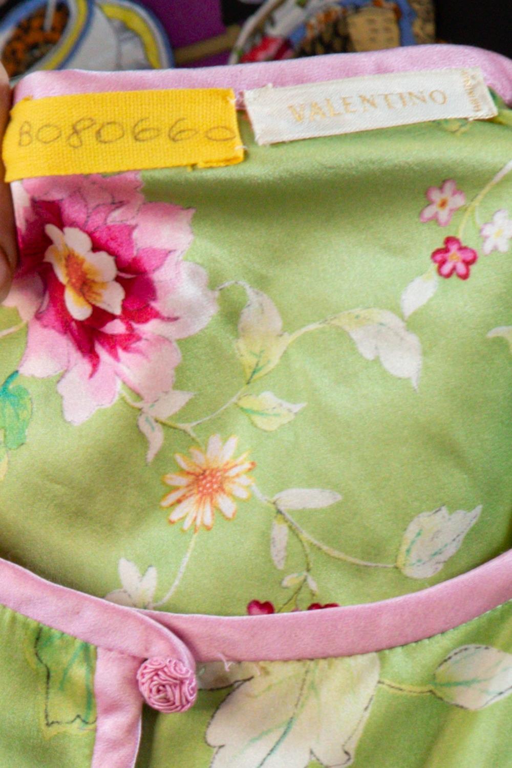 1990S Valentino Lime Green & Pink Silk Floral Runway Sample Top For Sale 3