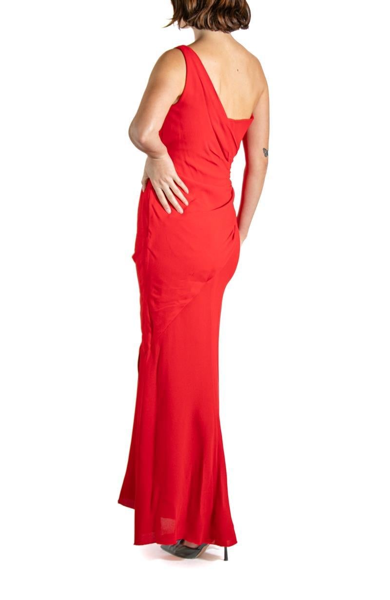 De las mujeres 1990S VALENTINO Vestido de seda rojo con tachuelas de cristal en venta