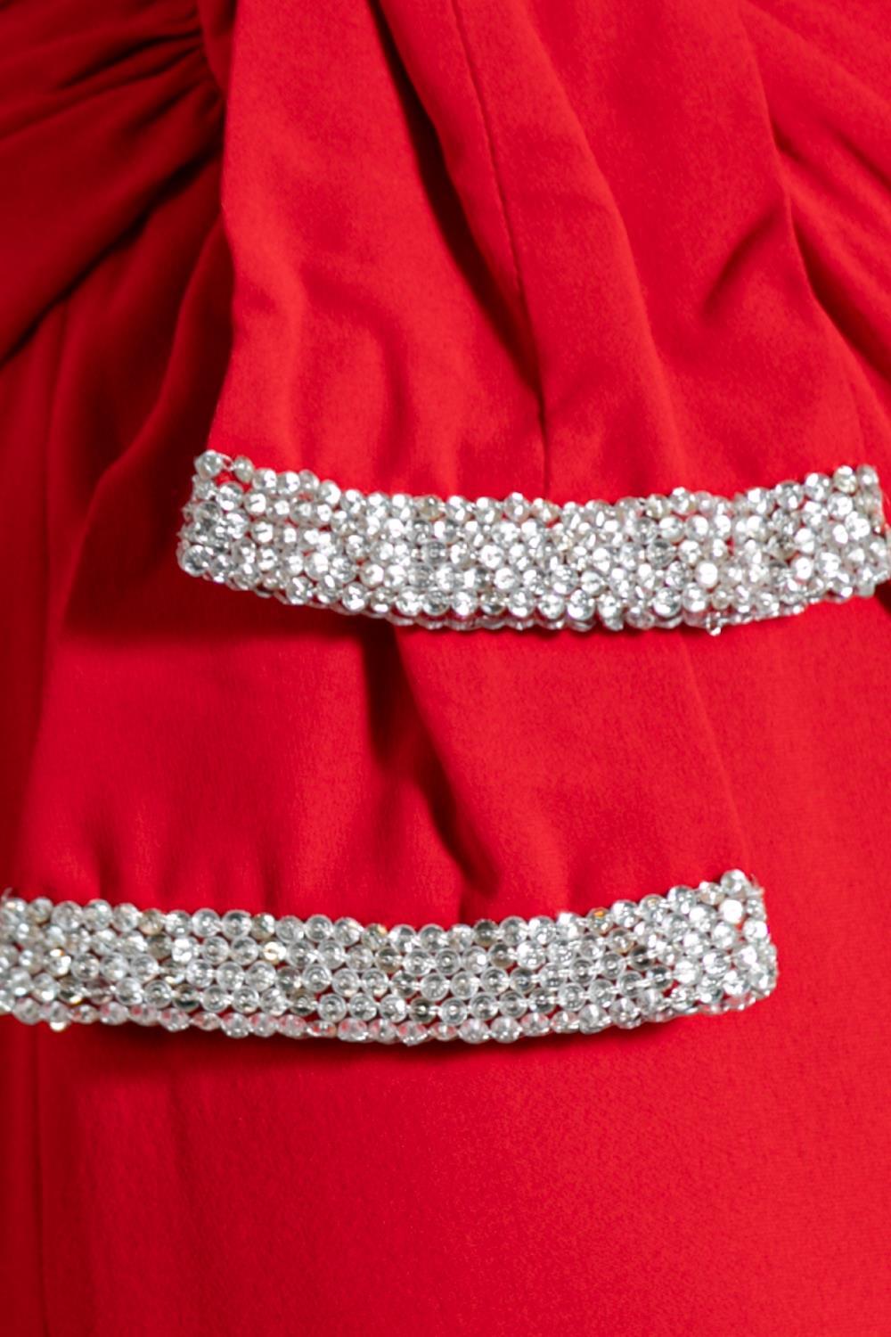 1990S VALENTINO Vestido de seda rojo con tachuelas de cristal en venta 4