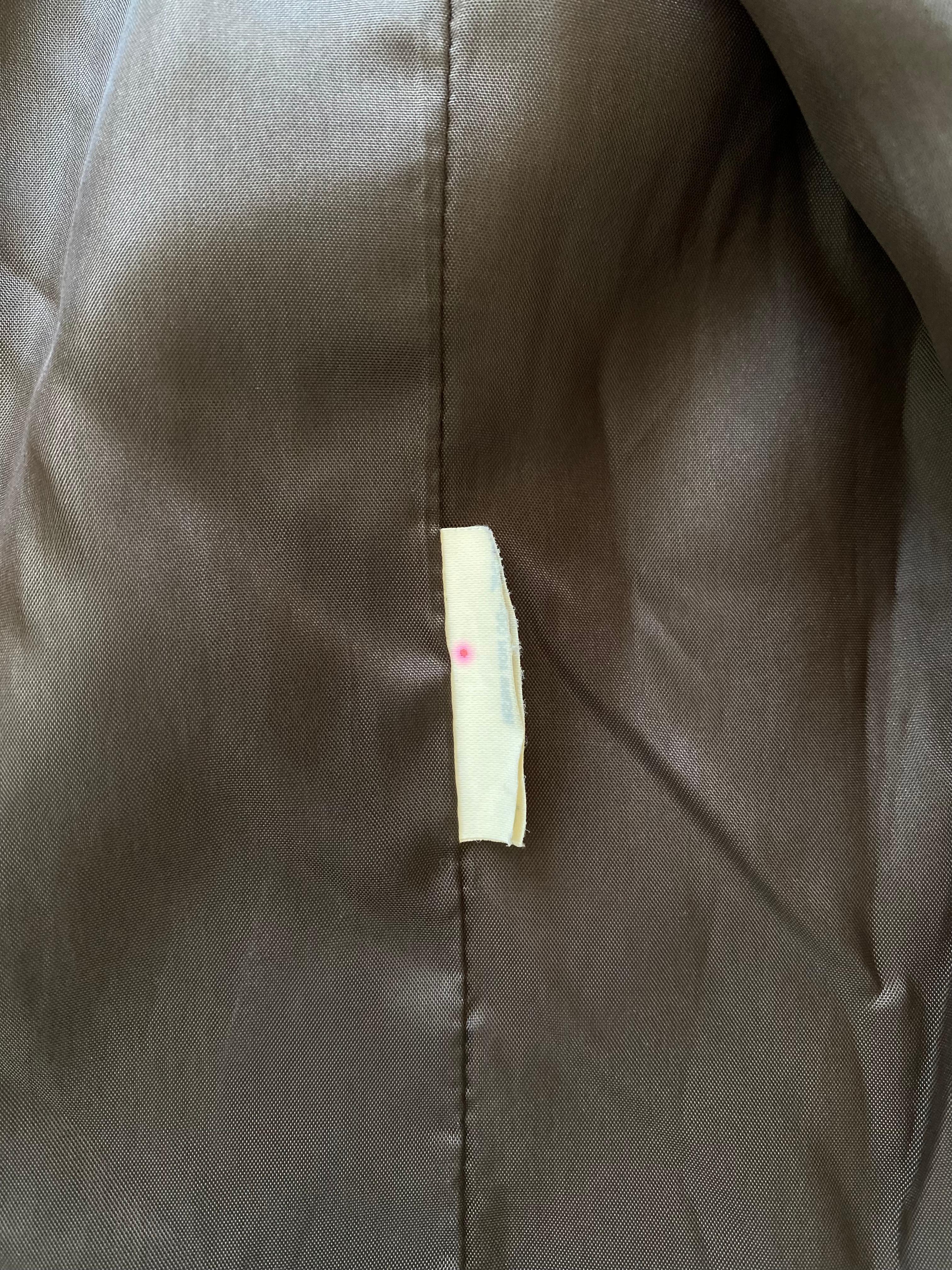 1990er Valentino Blazer aus Samt und Schlangenhaut  im Angebot 8