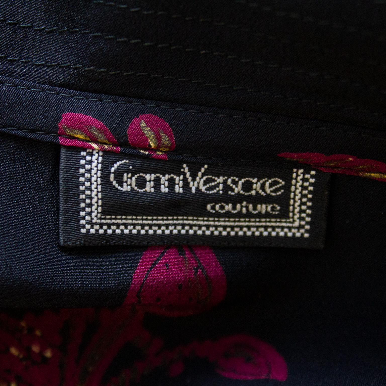 1990s Gianni Versace Couture Black Silk Blouse w Gold and Maroon Botanical Print In Good Condition For Sale In Toronto, Ontario