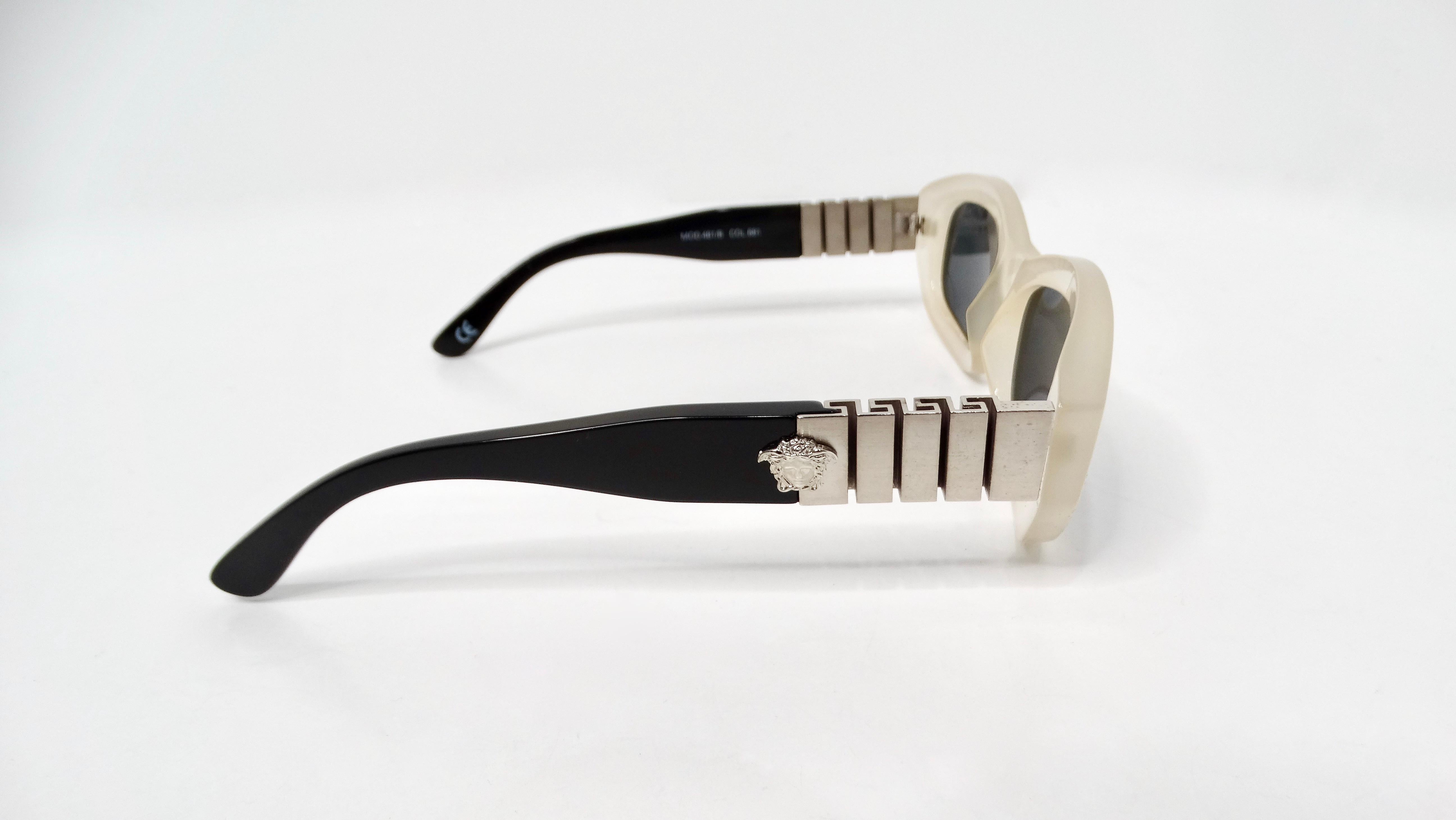 1990s Versace Off White Oval Frame Silver-Tone Medusa Sunglasses 4