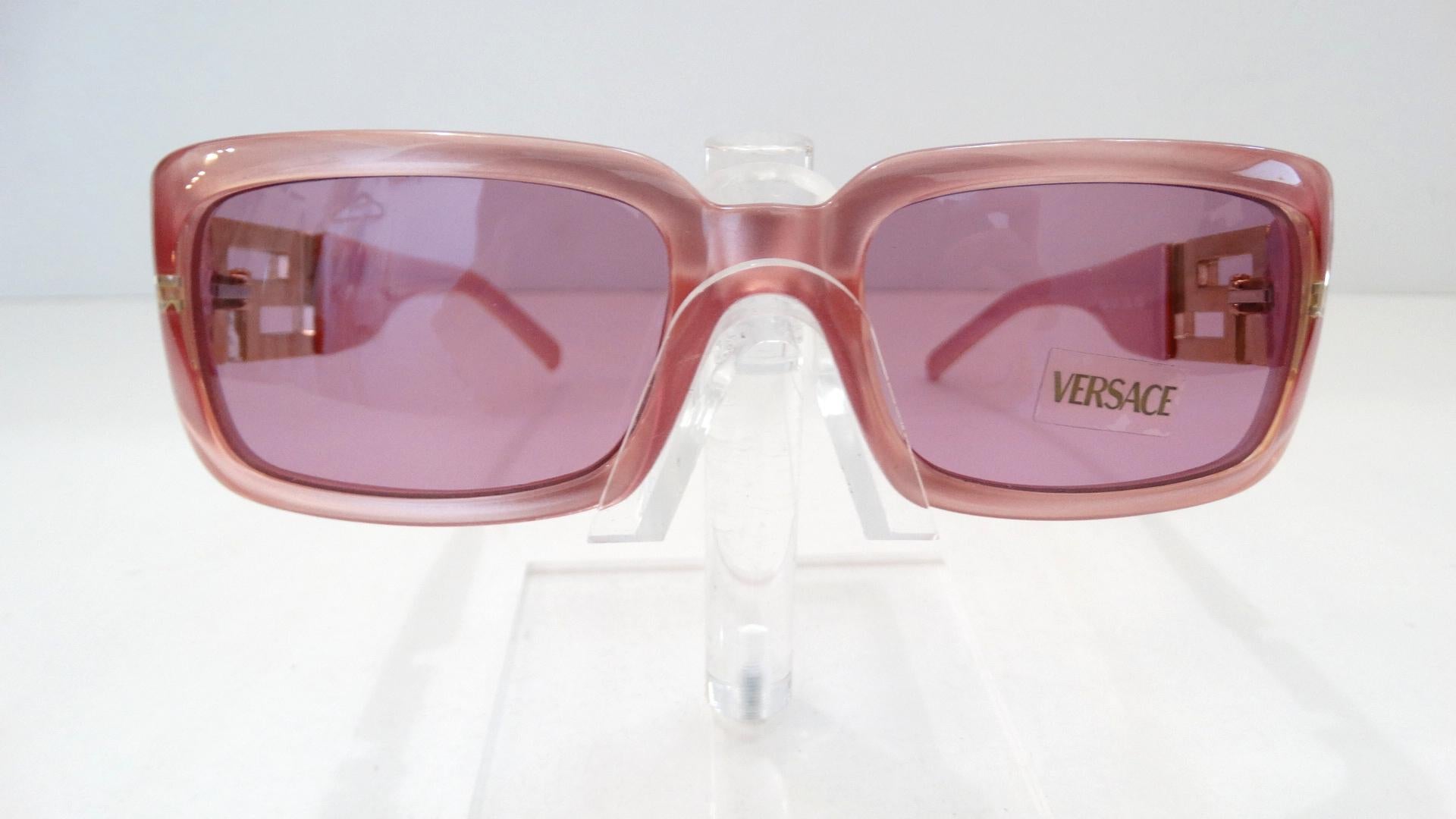 Versace 1990s Pink Greek Key Rectangle Sunglasses In Good Condition In Scottsdale, AZ