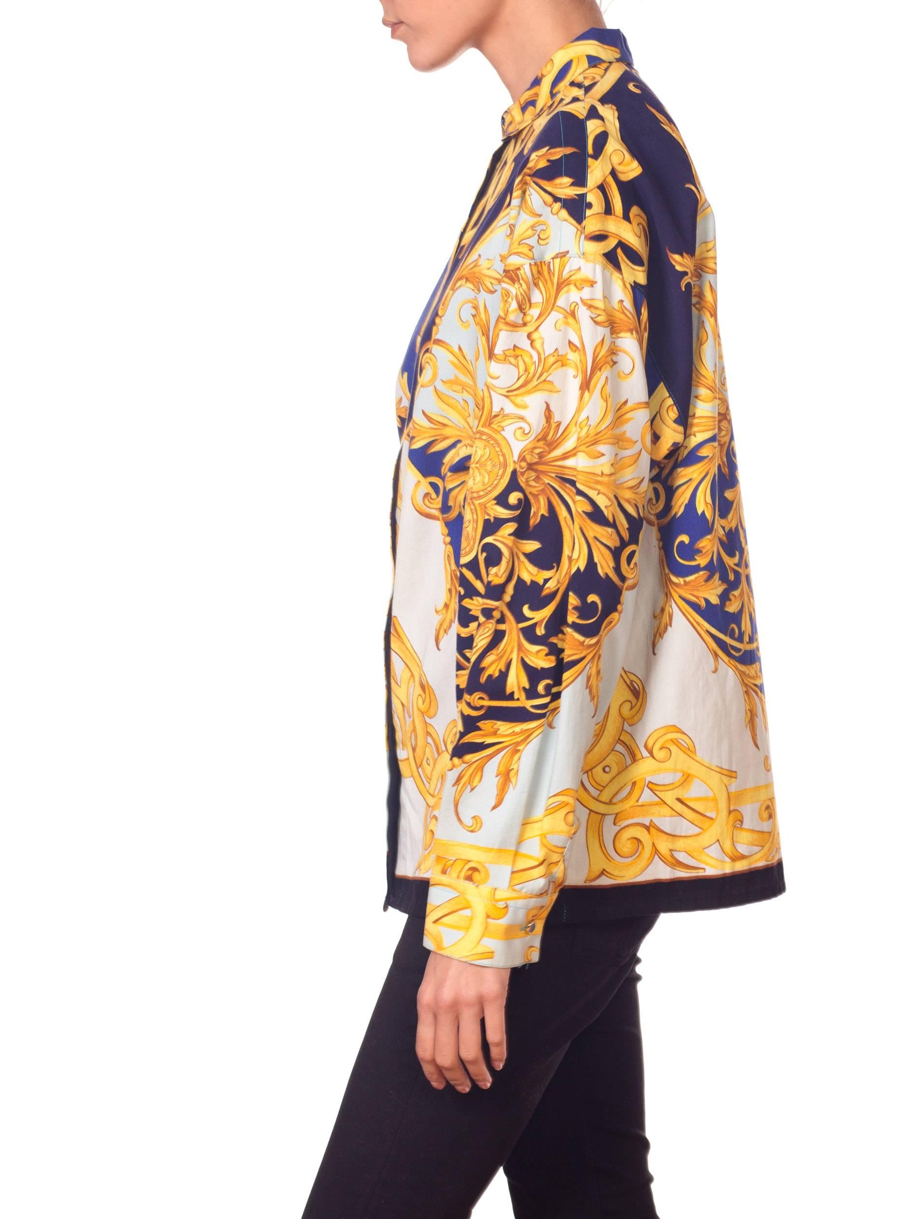 1990S VERSUS GIANNI VERSACE Blue & White Cotton Twill Gold Baroque Printed Long In Excellent Condition In New York, NY