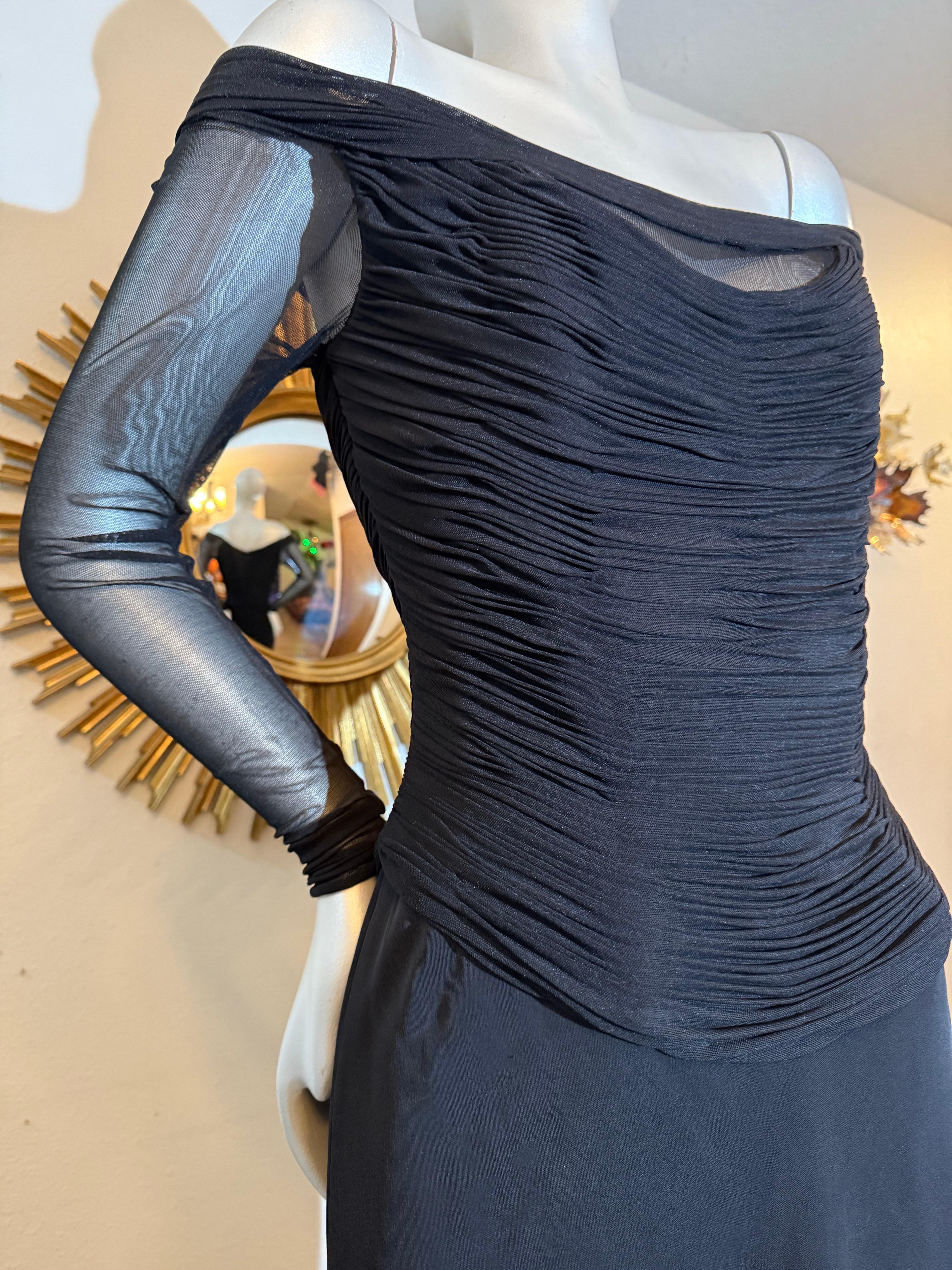 1990s Vicky Tiel Couture Vestido de cóctel negro con hombros descubiertos y corsé en venta 6