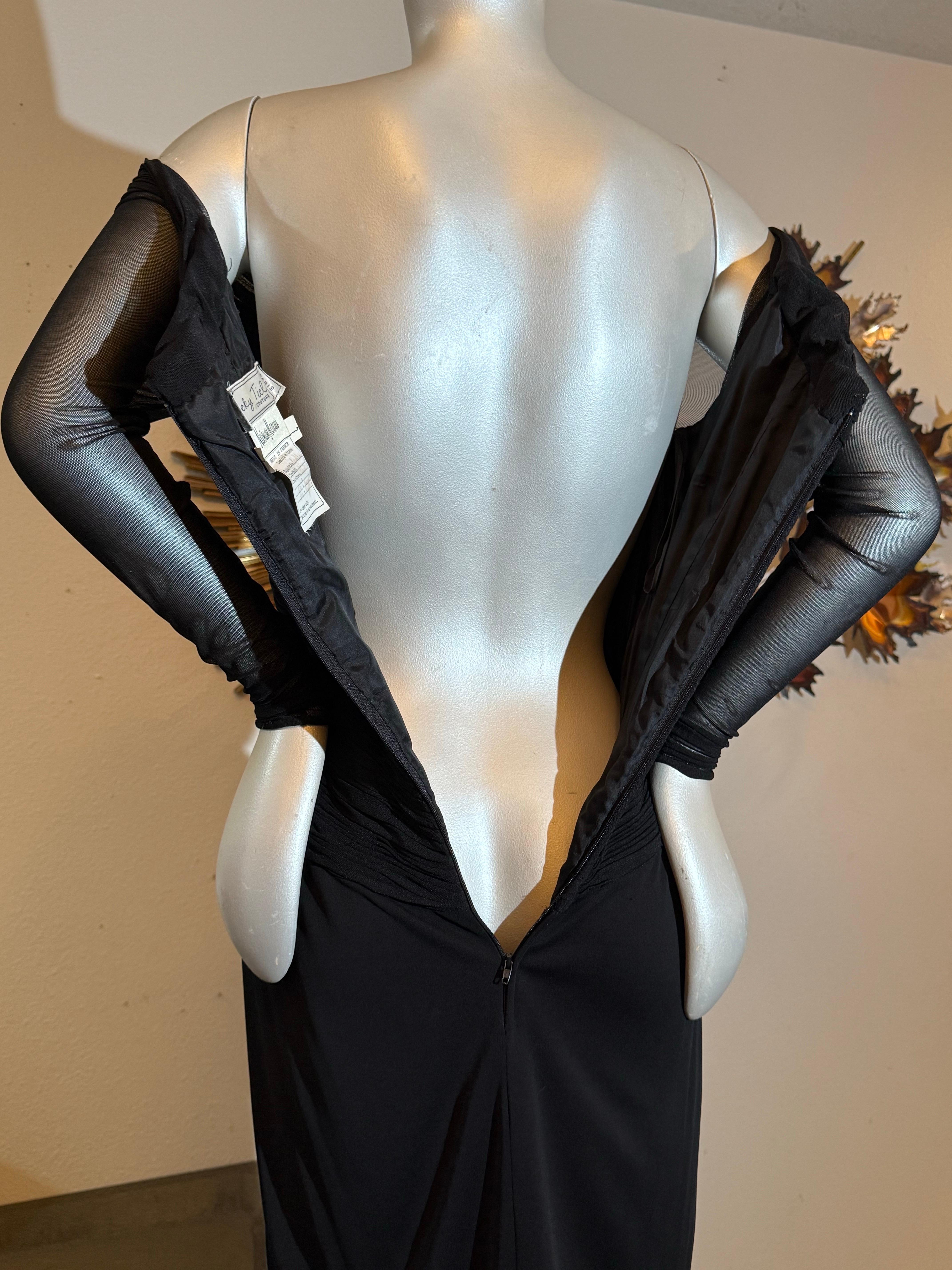 1990s Vicky Tiel Couture Vestido de cóctel negro con hombros descubiertos y corsé en venta 7