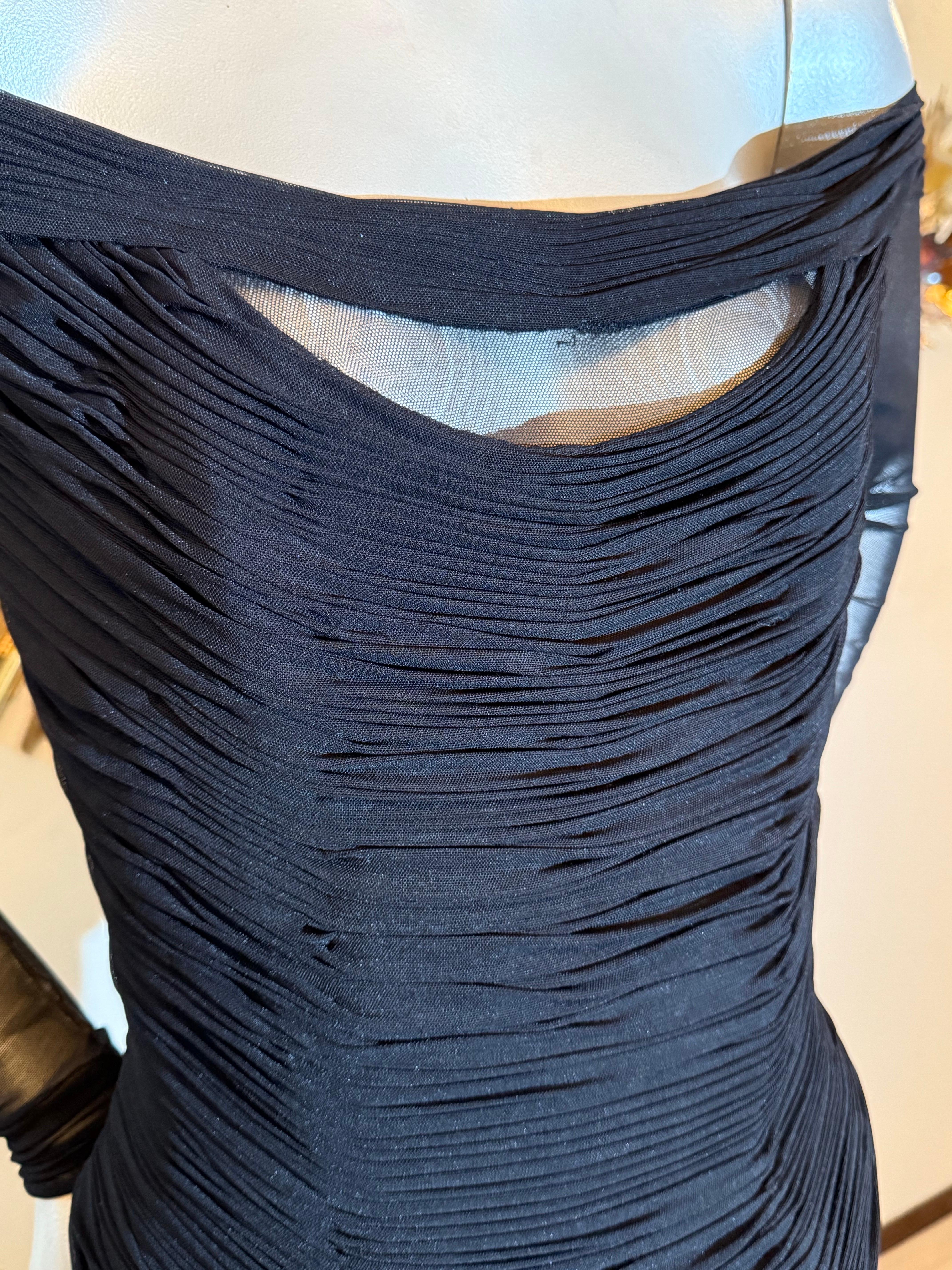 1990s Vicky Tiel Couture Vestido de cóctel negro con hombros descubiertos y corsé en venta 8