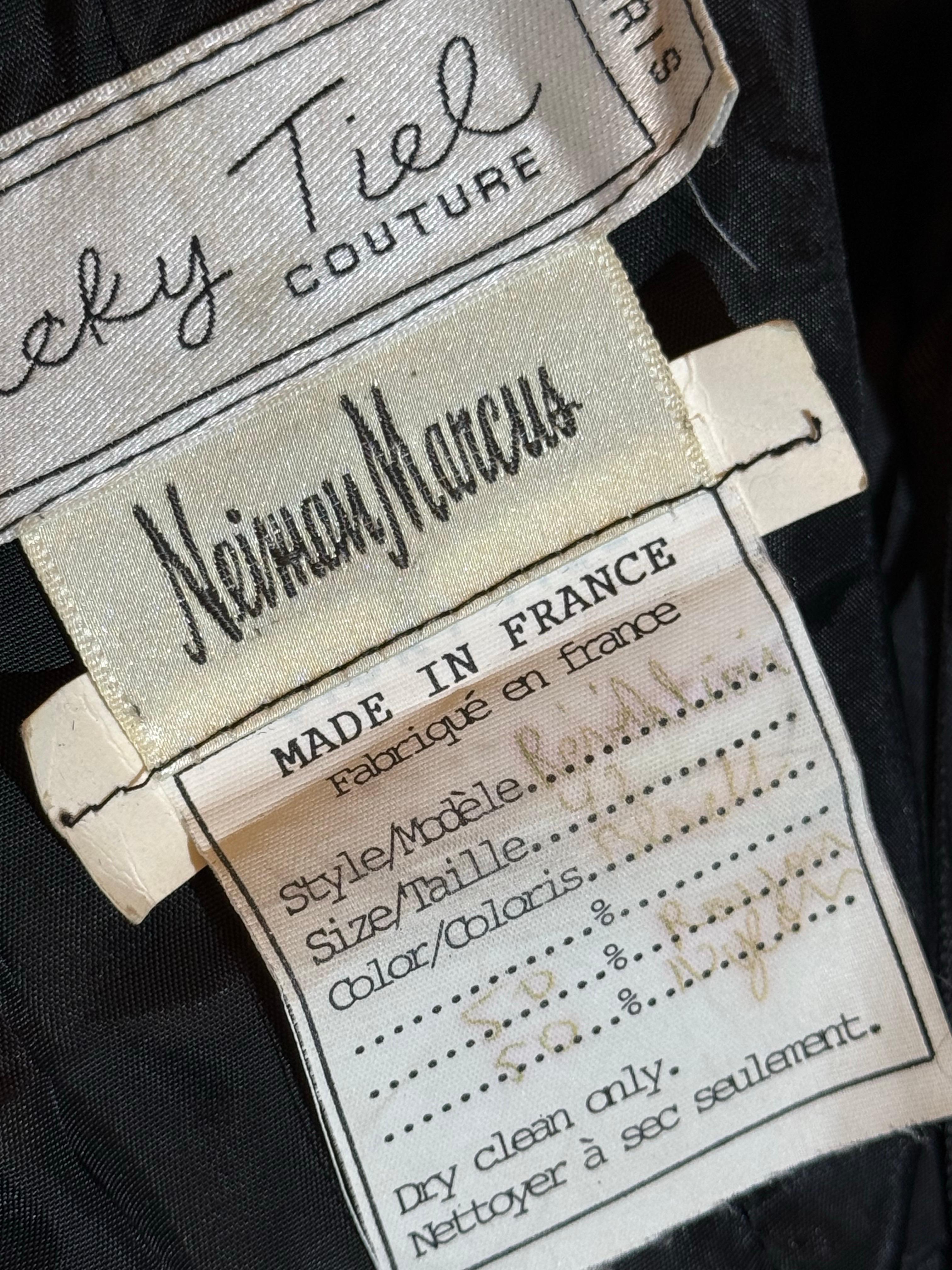 1990s Vicky Tiel Couture Vestido de cóctel negro con hombros descubiertos y corsé en venta 9