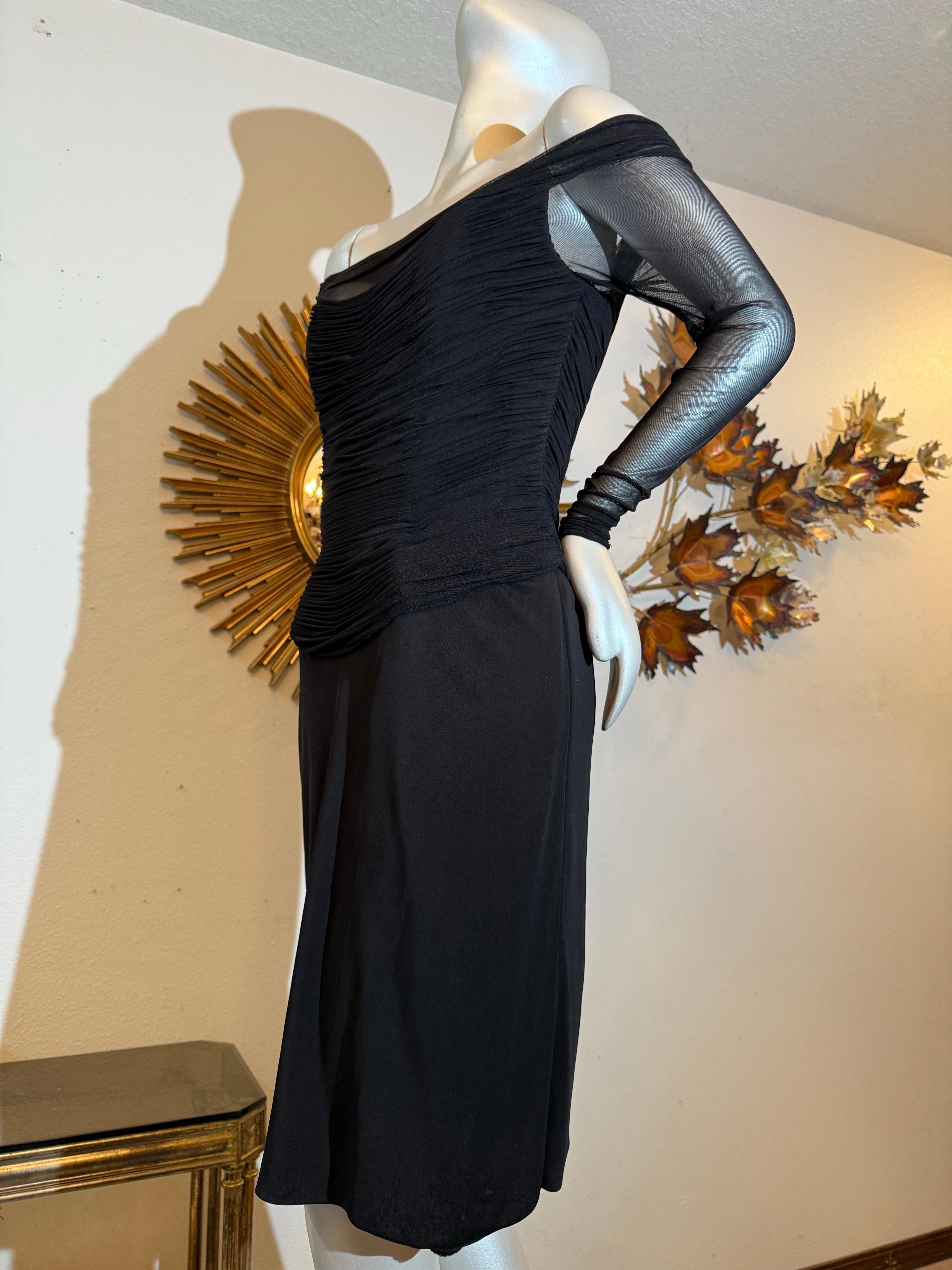 De las mujeres 1990s Vicky Tiel Couture Vestido de cóctel negro con hombros descubiertos y corsé en venta