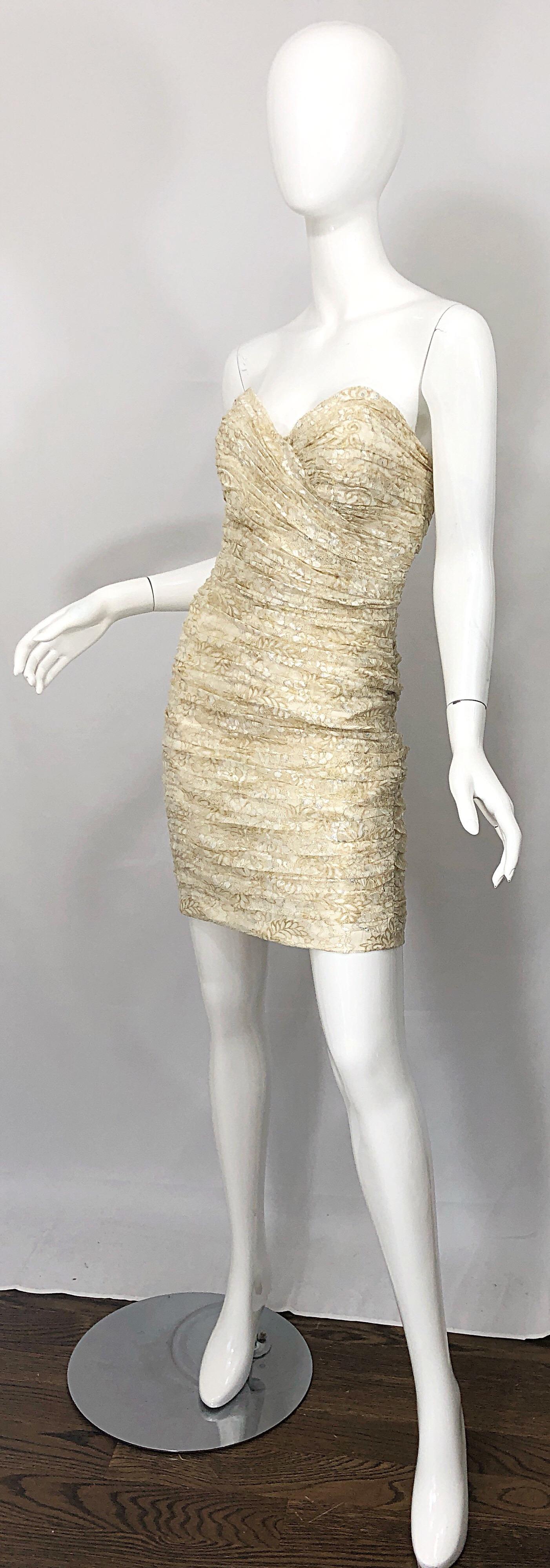 1990s Vicky Tiel Size 8 Gold + Ivory Lace Vintage 90s Strapless Mini Dress In Excellent Condition For Sale In San Diego, CA