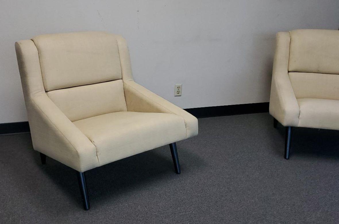 1990s Vintage Barely Yellow Upholstered Club Chairs / Lounge Chairs, A Set of 2 For Sale 2
