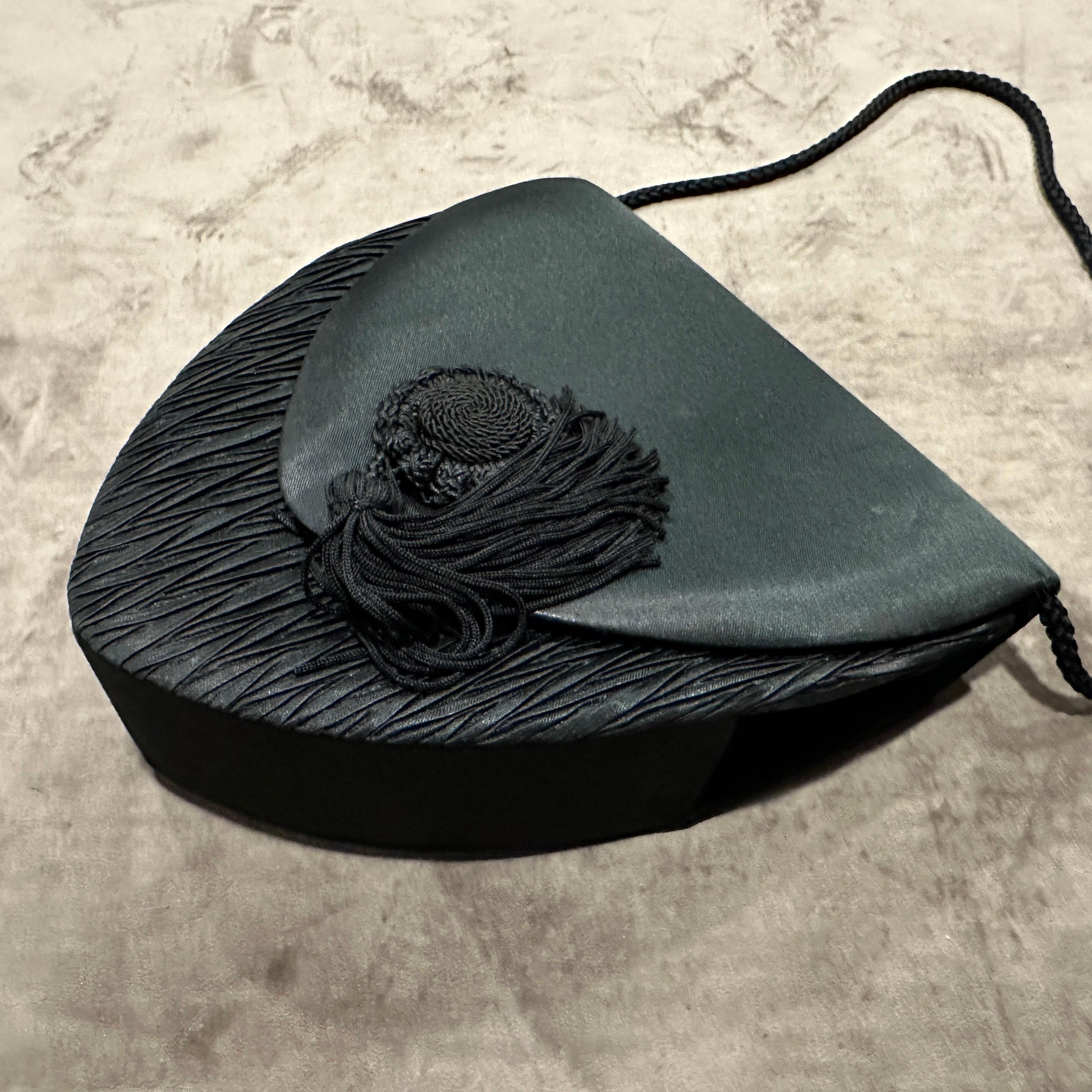 Sac à main en soie noire vintage des années 1990 de Van Cleef & Arpels en vente 3