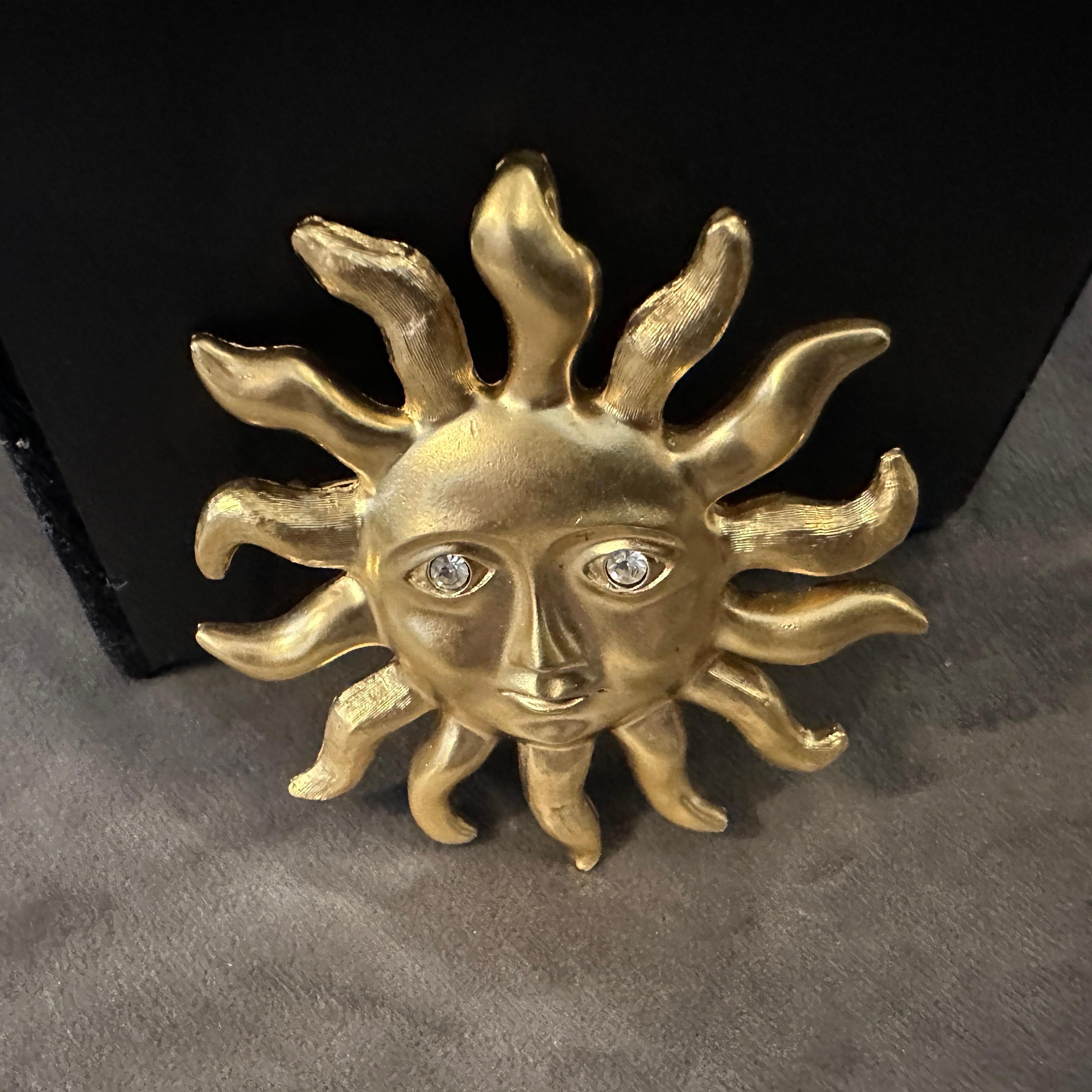 1990S Vintage Brass Italian Sun Brooch by Avon Unisexe en vente