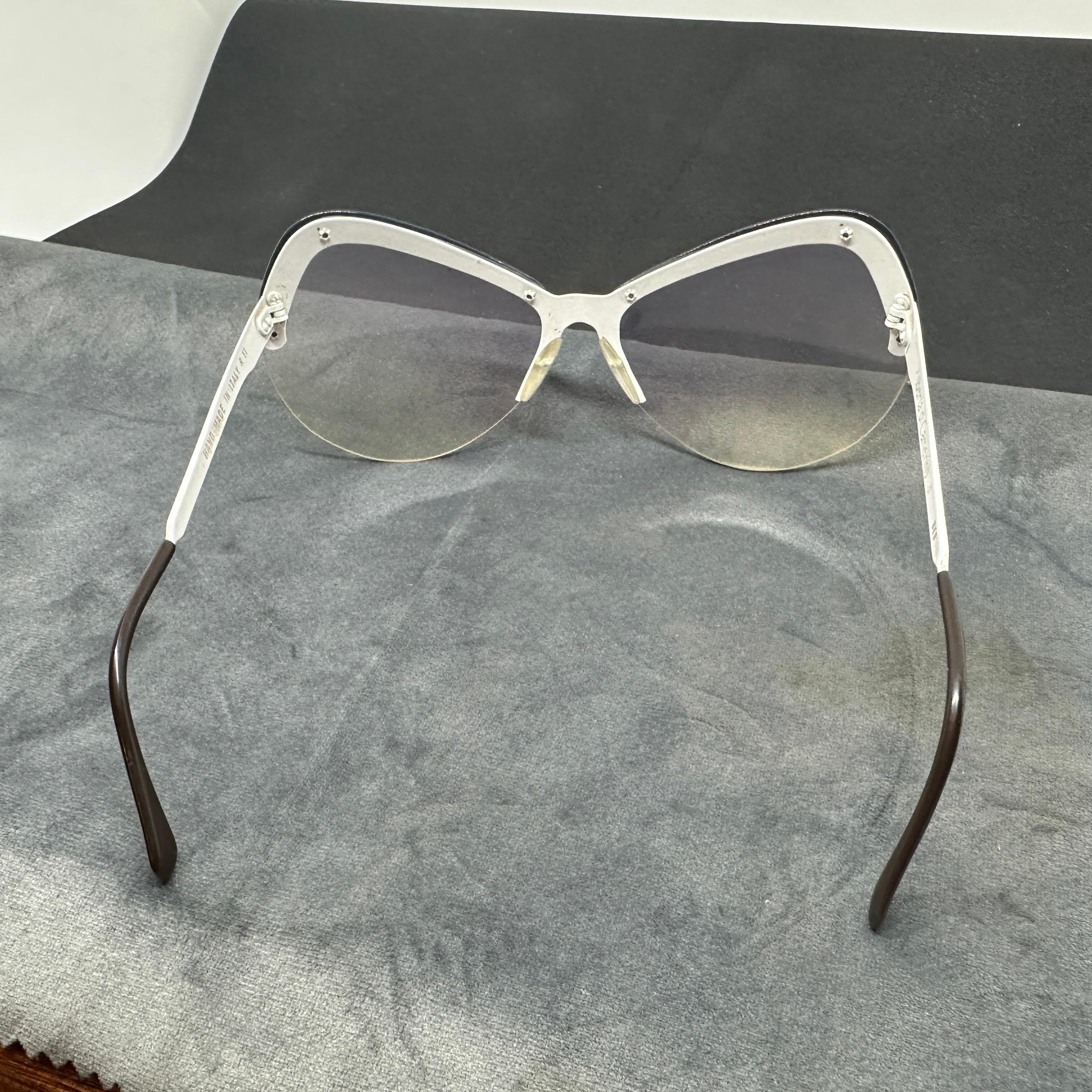 1990er Jahre Vintage Schmetterlings-Sonnenbrille von Roberta di Camerino im Angebot 5