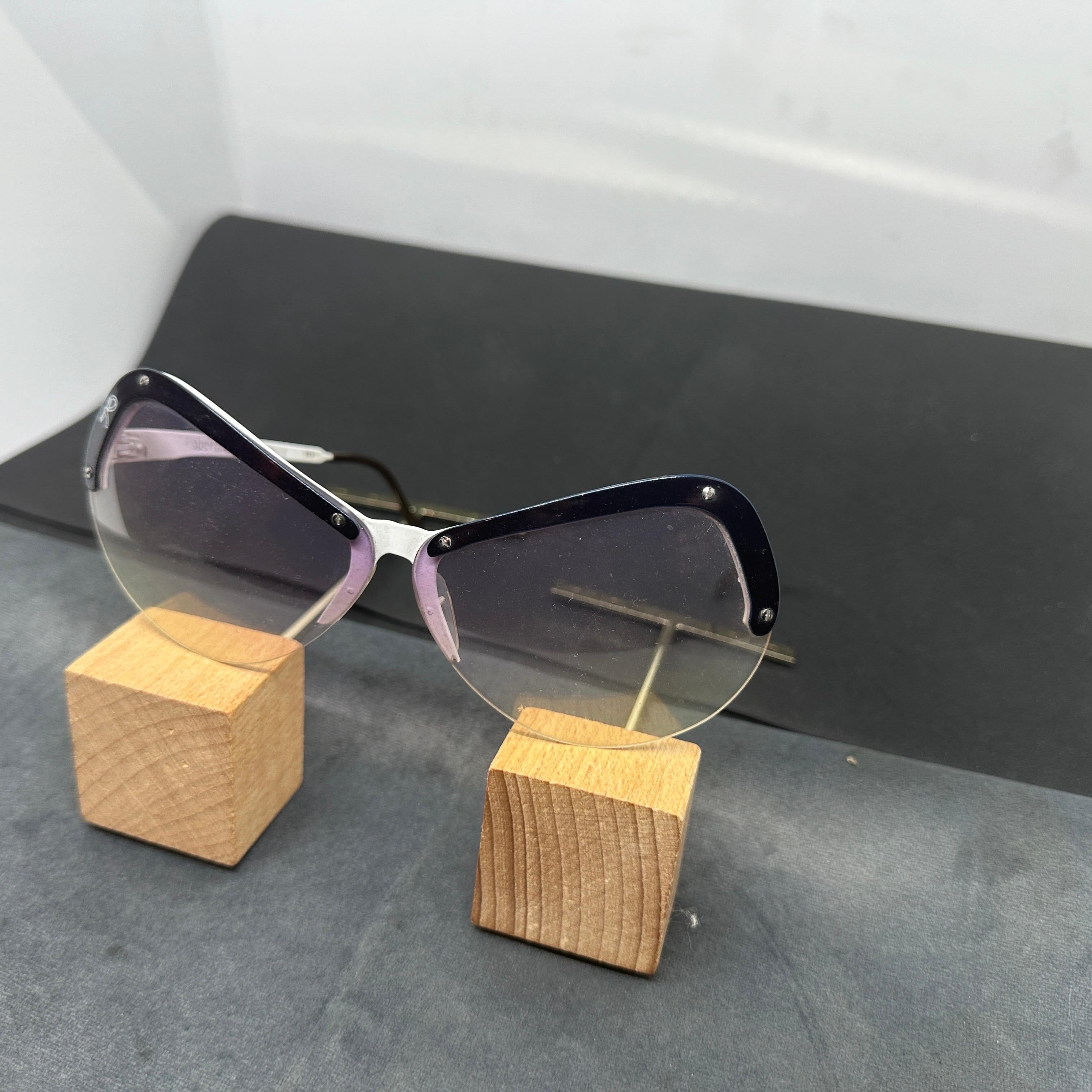 1990er Jahre Vintage Schmetterlings-Sonnenbrille von Roberta di Camerino (Schwarz) im Angebot