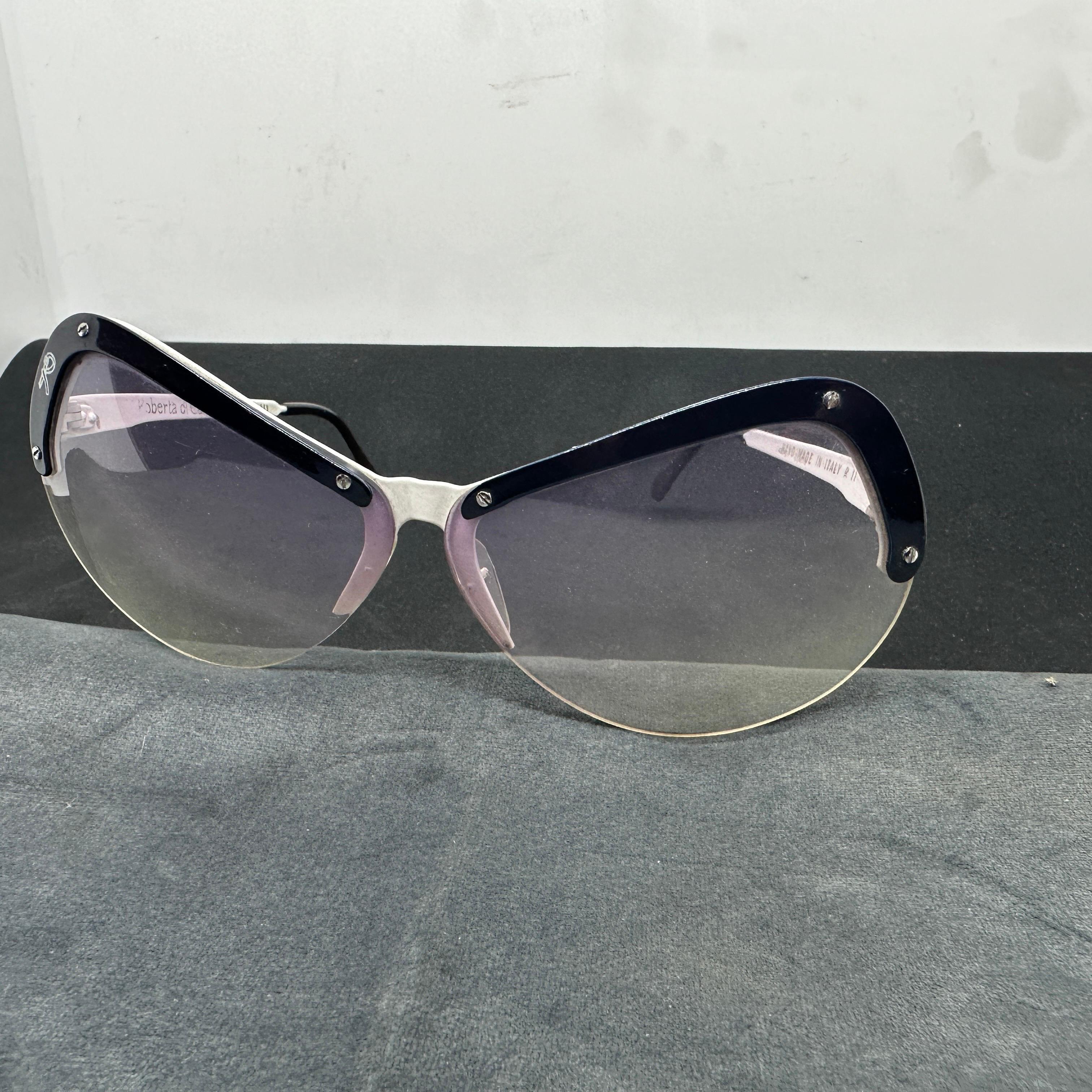 1990er Jahre Vintage Schmetterlings-Sonnenbrille von Roberta di Camerino im Zustand „Gut“ im Angebot in Aci Castello, IT