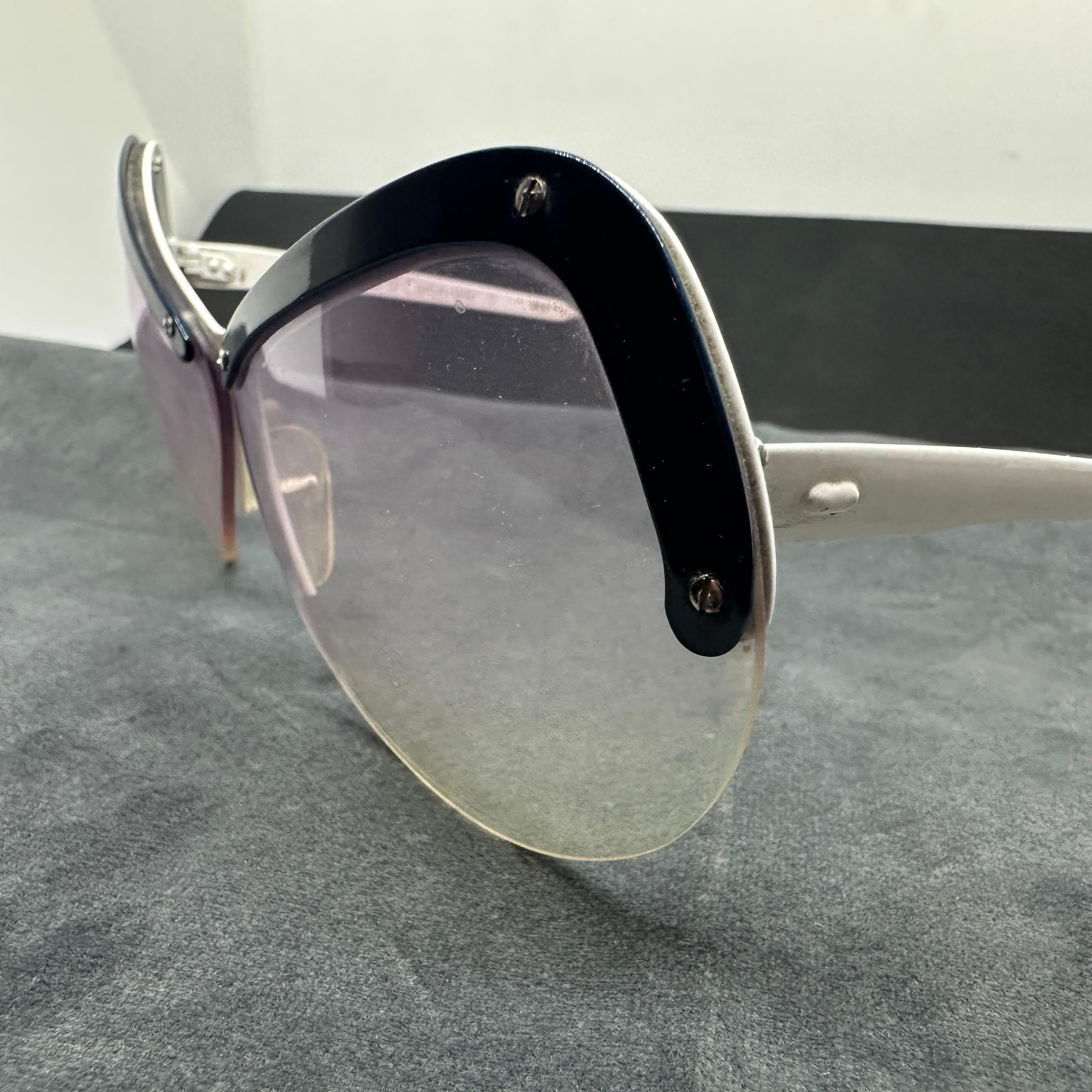 1990er Jahre Vintage Schmetterlings-Sonnenbrille von Roberta di Camerino im Angebot 4