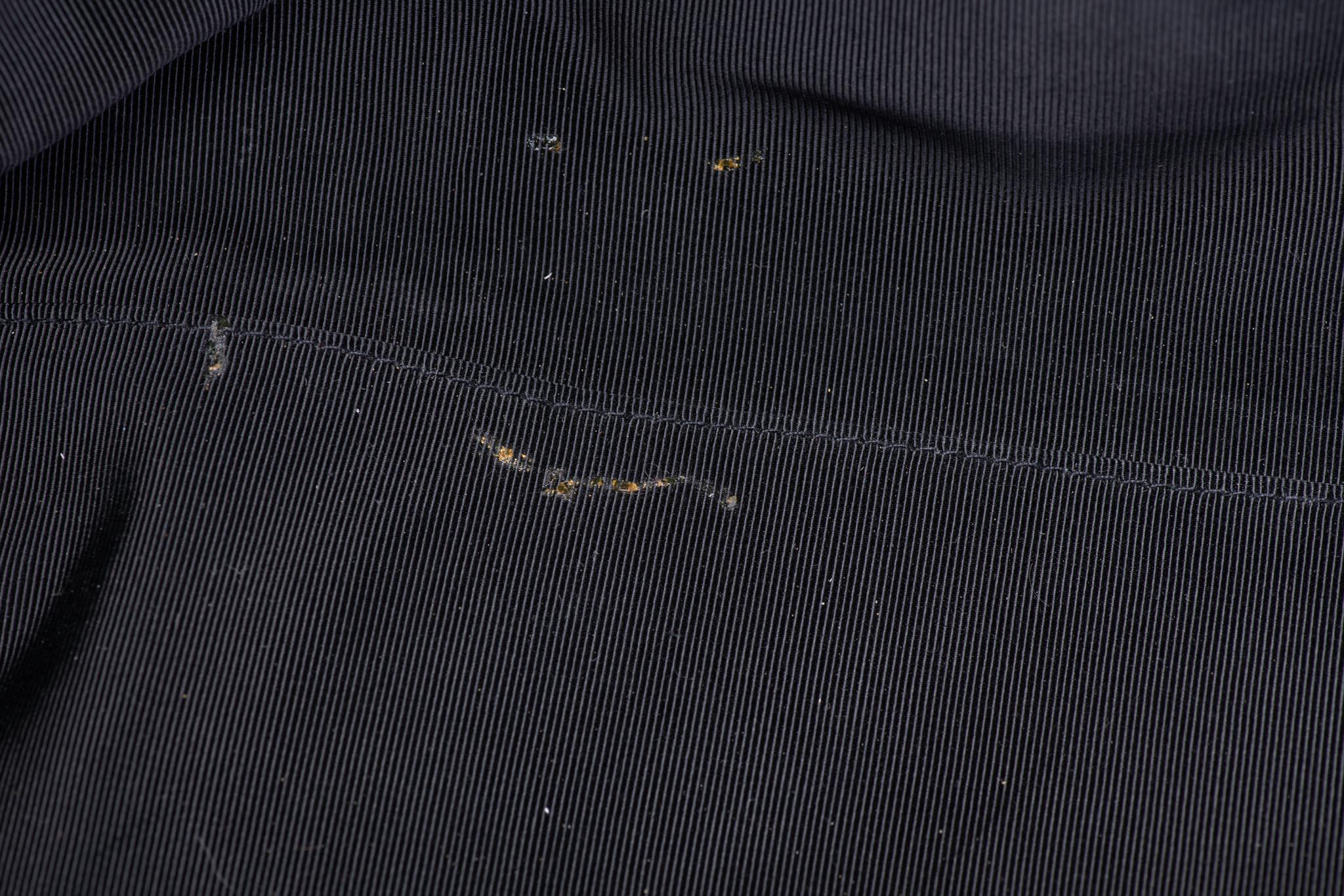 1990's Vintage Chanel Caviar Negro Bolsa de Viaje Supermodelo Weekender en venta 10