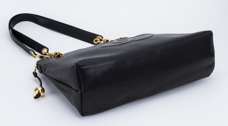 1990's Vintage Chanel Black Caviar Zipper Tote Bag at 1stDibs  vintage chanel  bags 1990, chanel tote bag with zipper, chanel tote with zipper