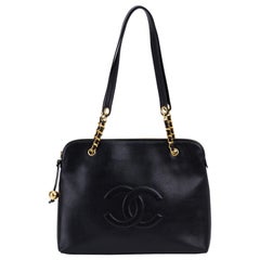 1990's Vintage Chanel Schwarz Kaviar Zipper Tote Bag