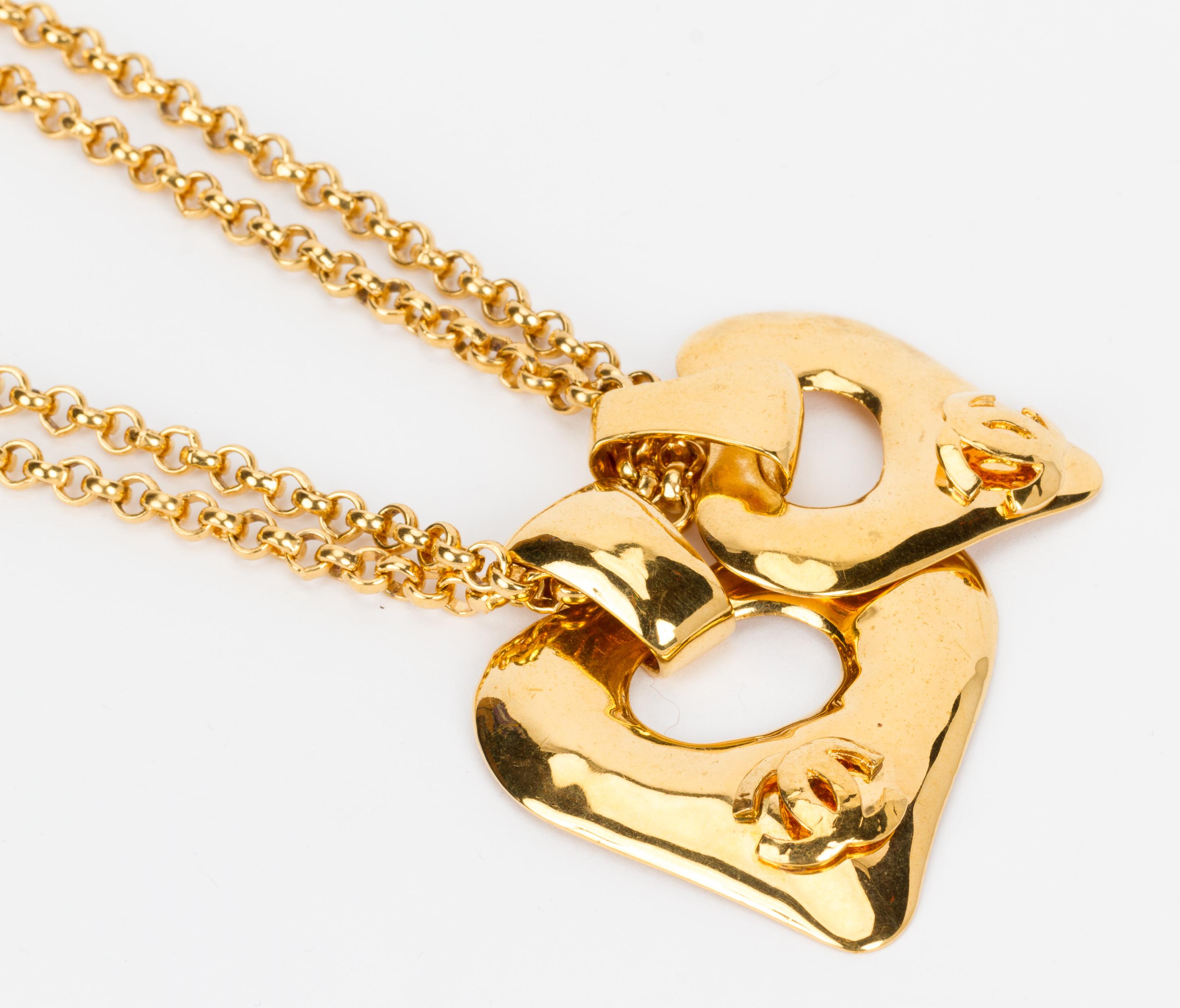 Women's 1990's Vintage Chanel Double Heart Pendant Necklace