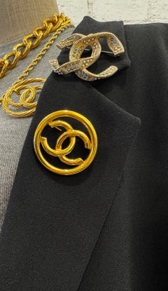 1990s Vintage CHANEL Gold Toned CC Brooch