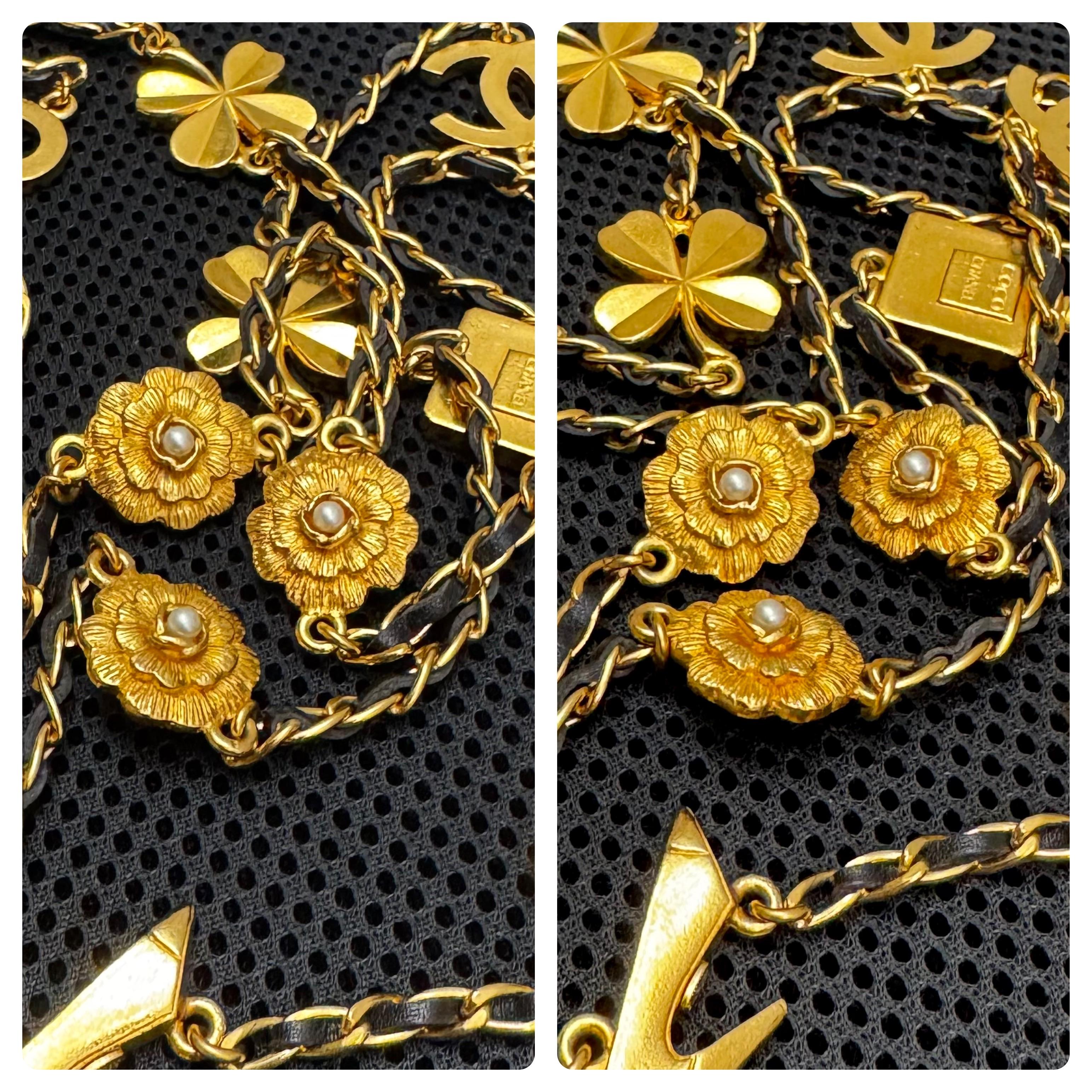 Vintage anni '90 Chanel Collana a catena lunga CC No.5 Camellia Leone Trifoglio, tonalità oro in vendita 2