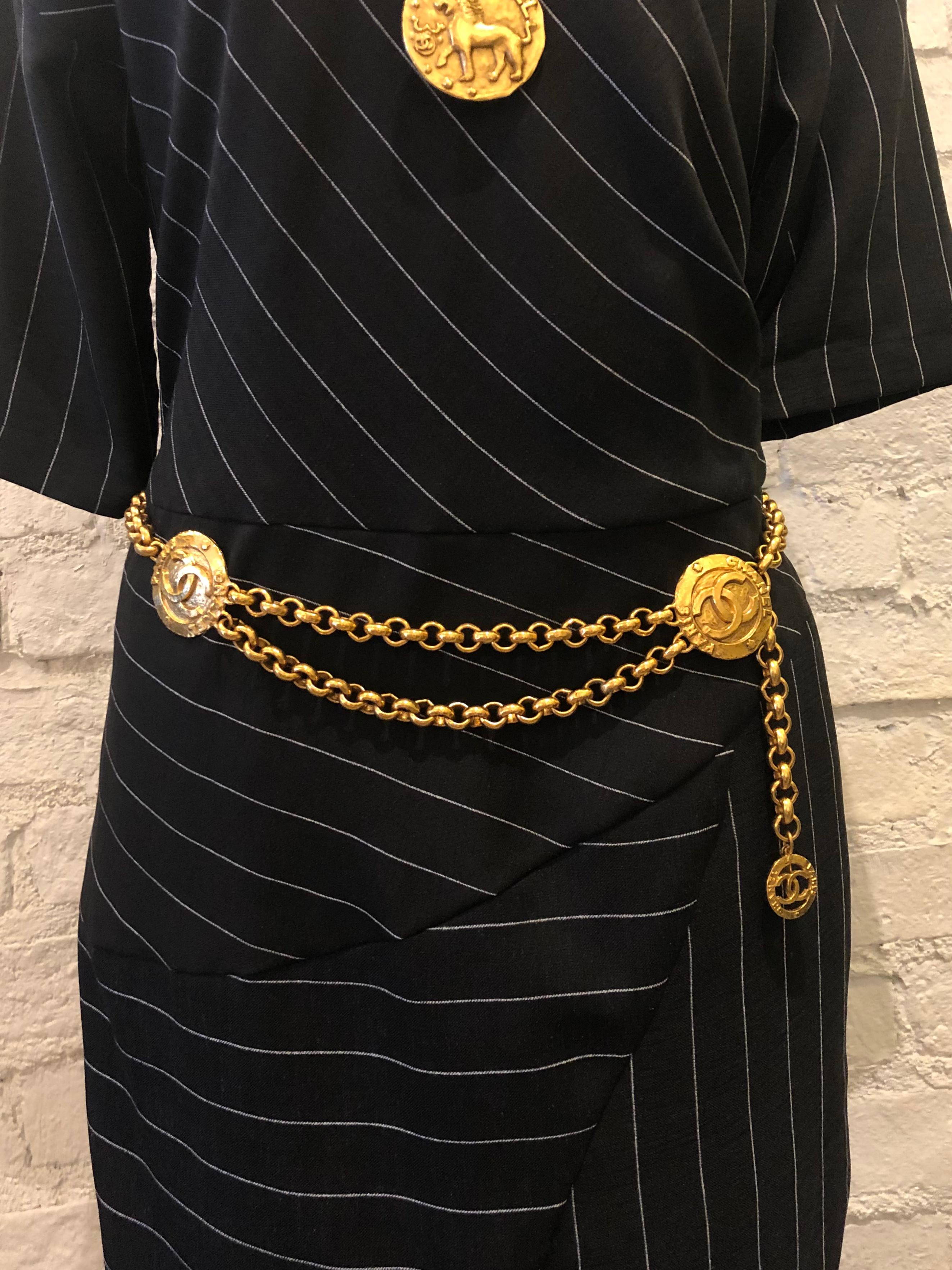 Vintage CHANEL Gold Toned Medallion Chain Belt  2
